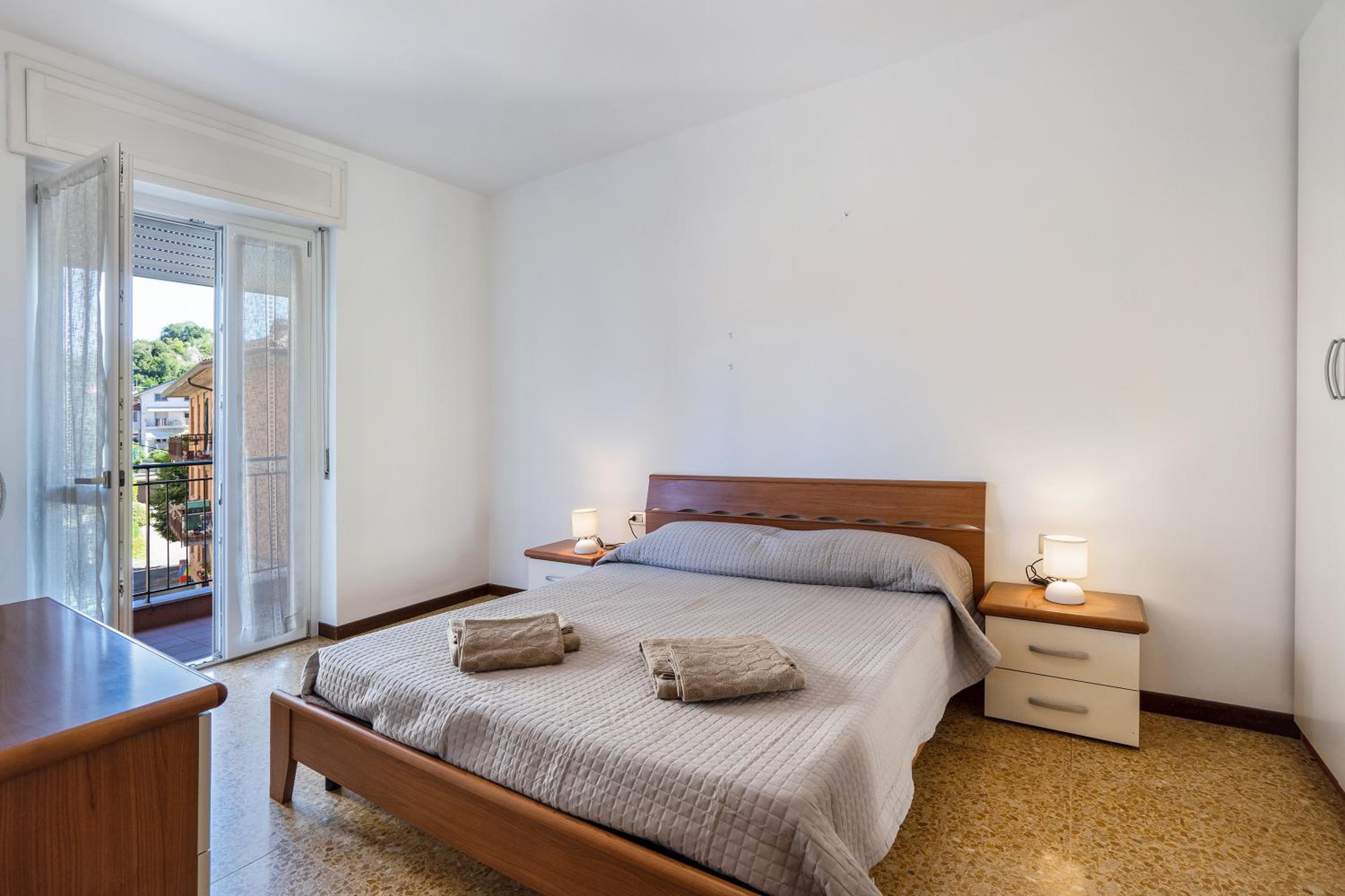 Two-Bedroom Deluxe Apartment with Balcony photo 1