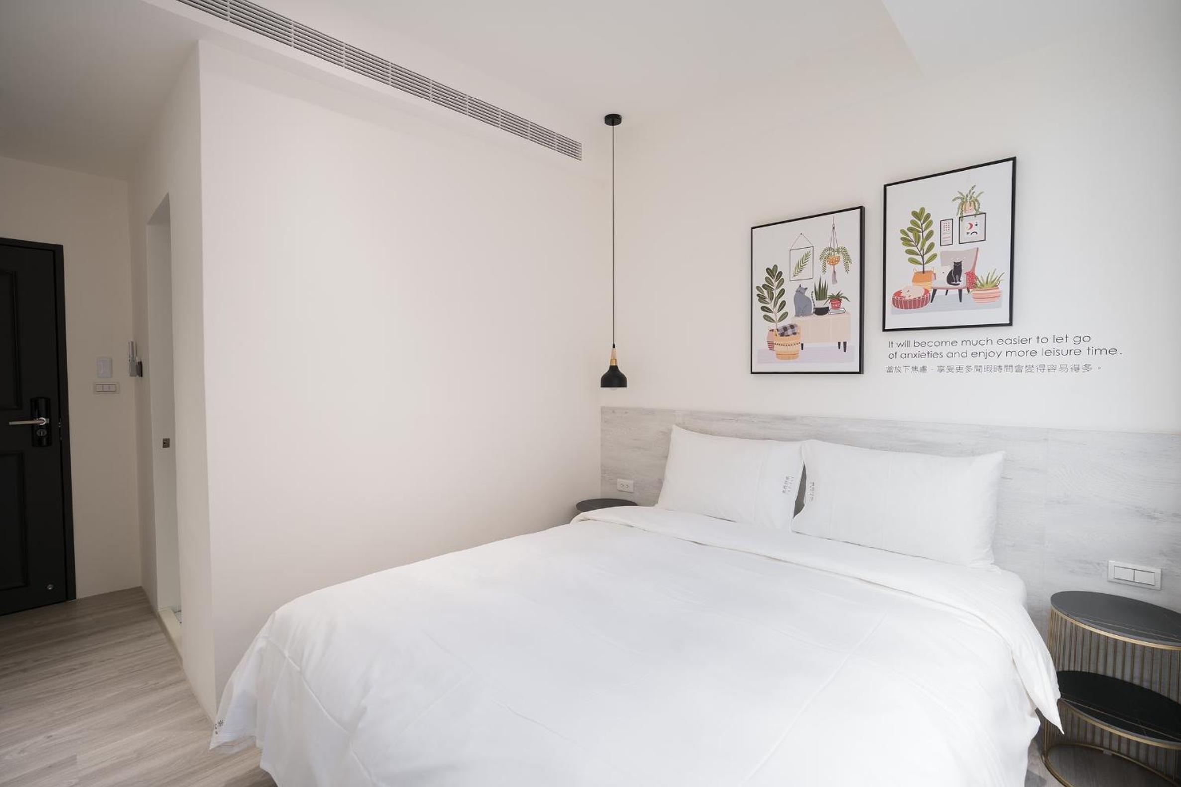 Standard Double Room - Photo 6