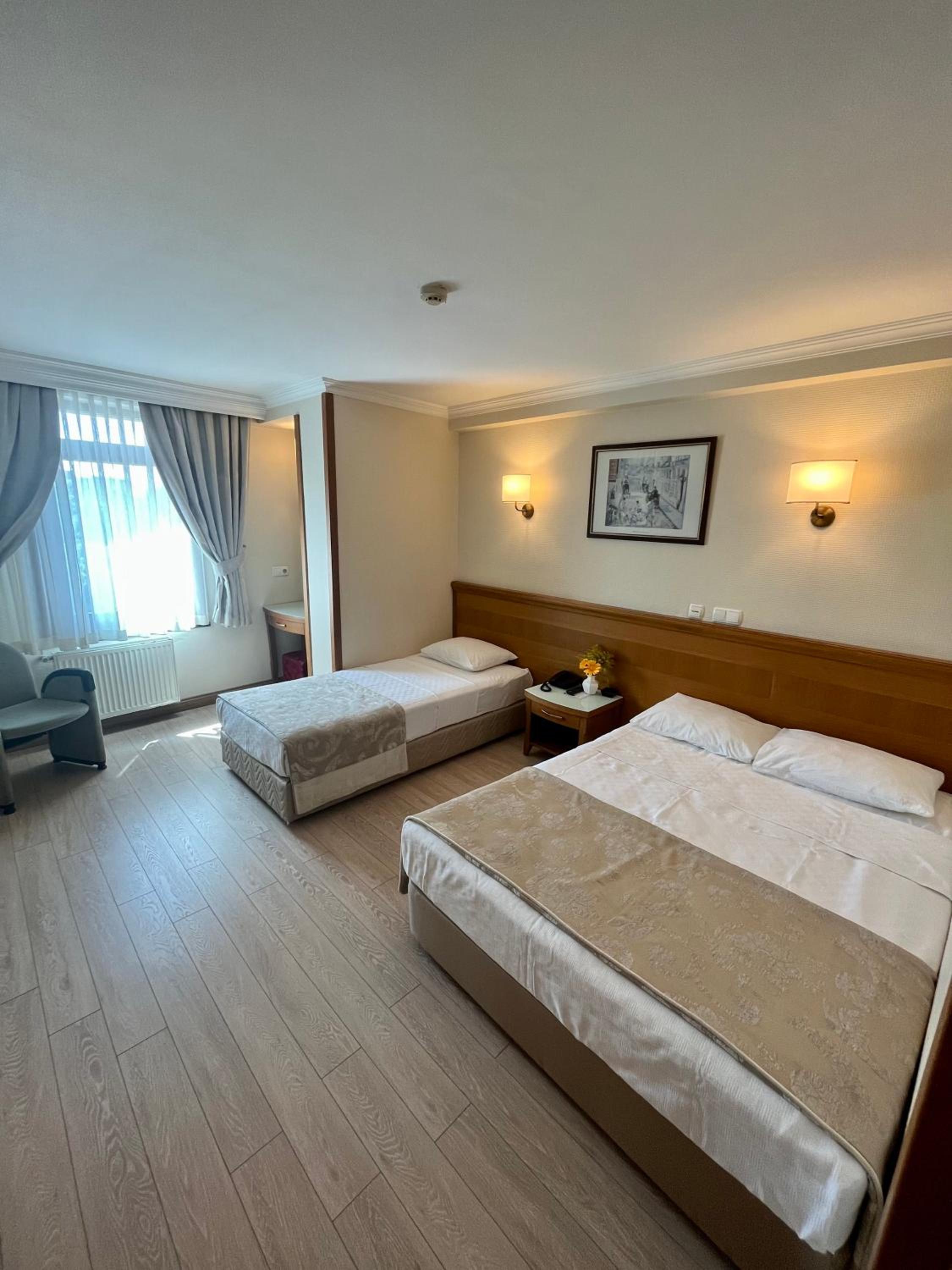 Triple Room photo 2