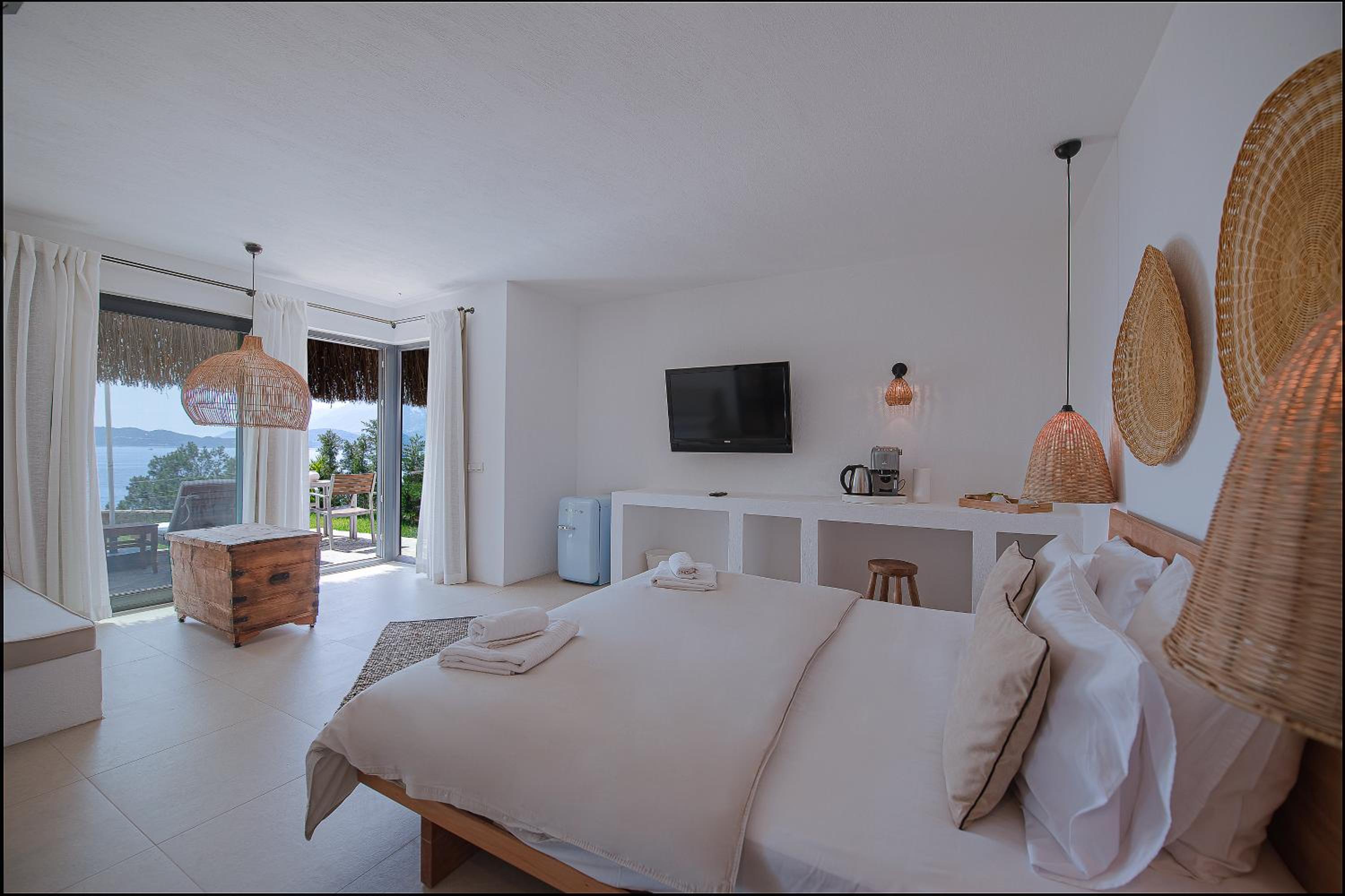 Junior Suite with Sea View - Photo 9