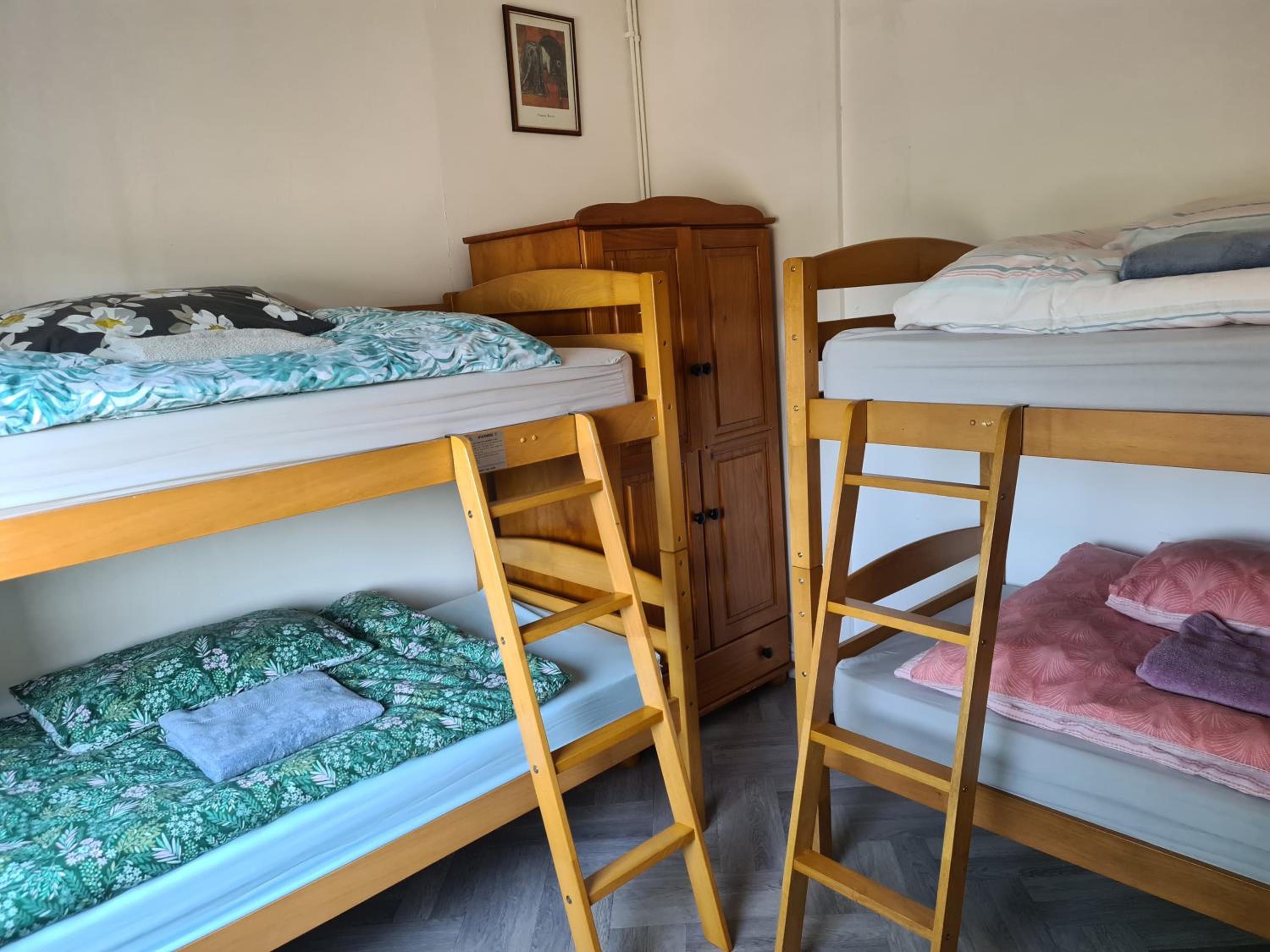 Bed in 4-Bed Dormitory Room photo 3