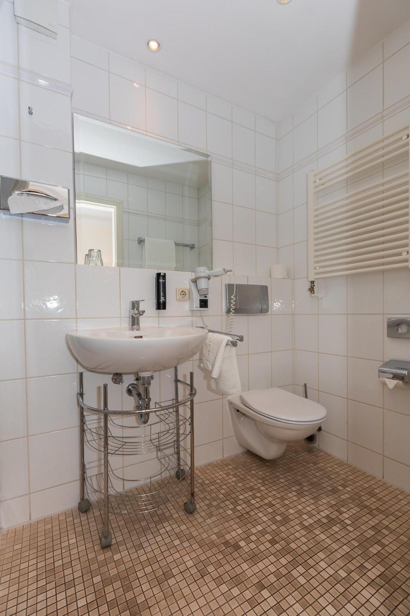 Kleines Doppelzimmer - Französisches Bett (55 in breit) - keine Hunde erlaubt - Photo 6