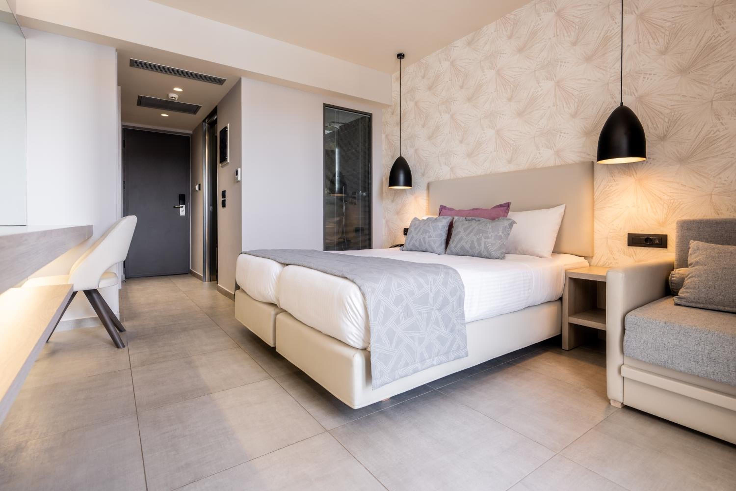 Triple Room - Photo 5