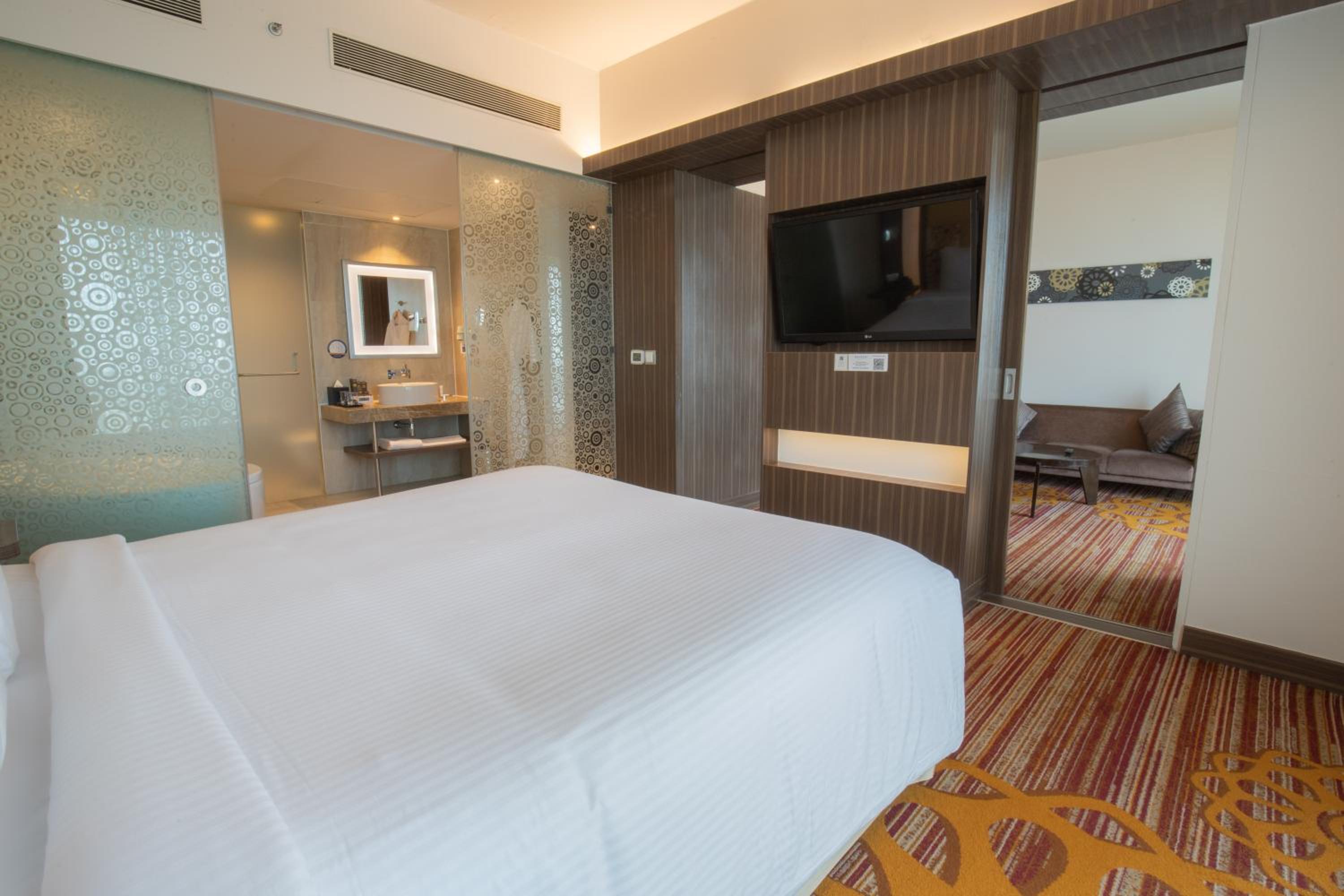 Executive Suite with Complimentary IMFL from 6:00 pm to 8 pm at Barcode and Two Way Airport Transfer - Photo 1