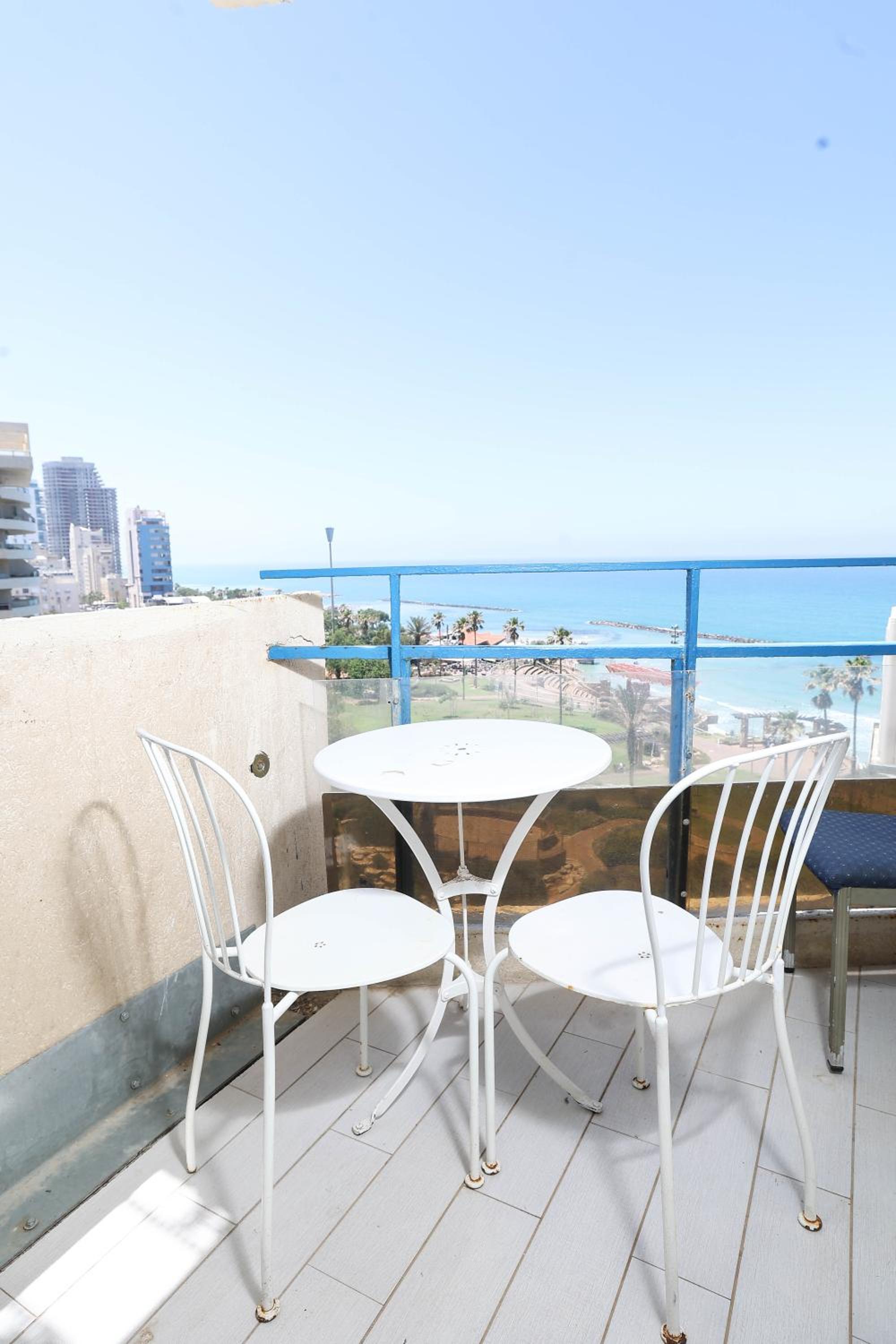 Double or Twin Room with Balcony photo 2