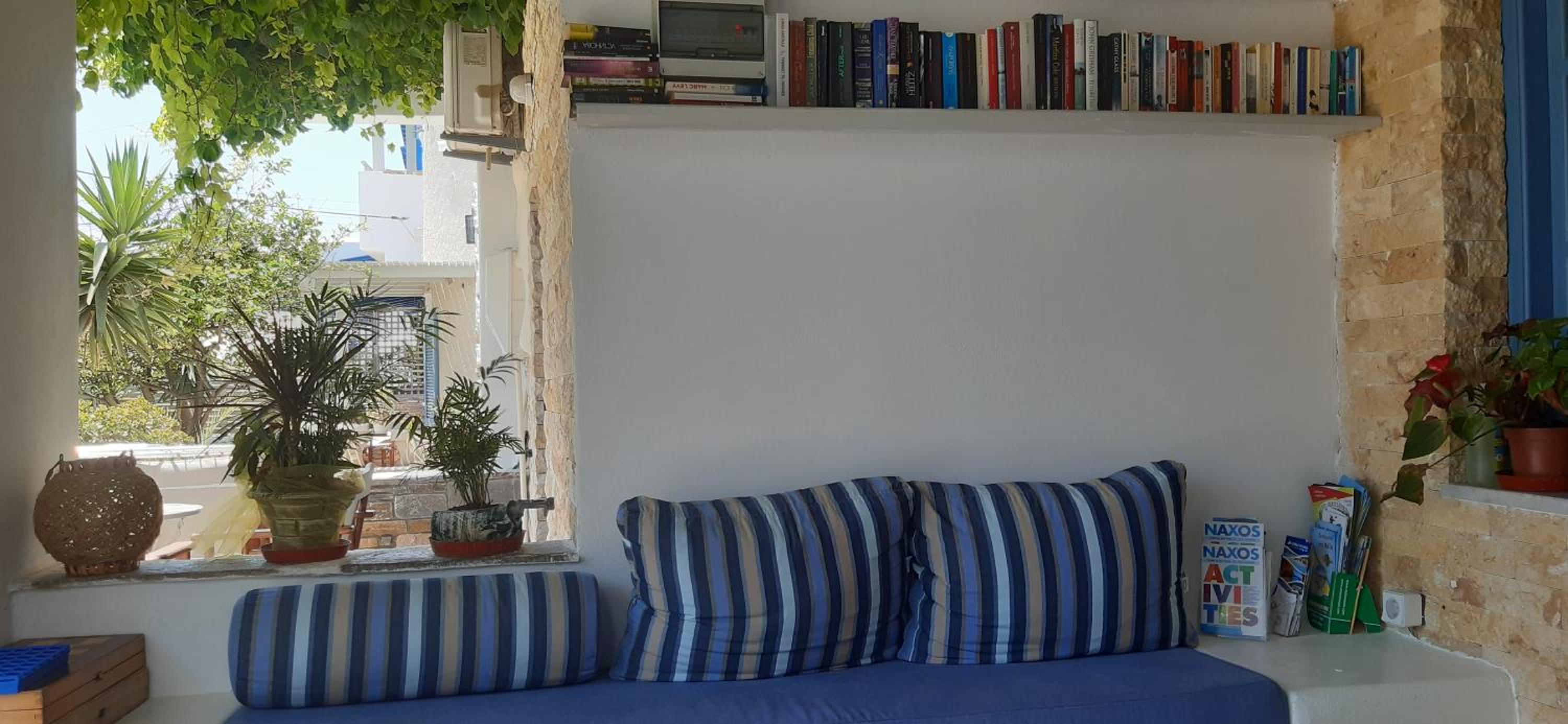 Double Room - Photo 16