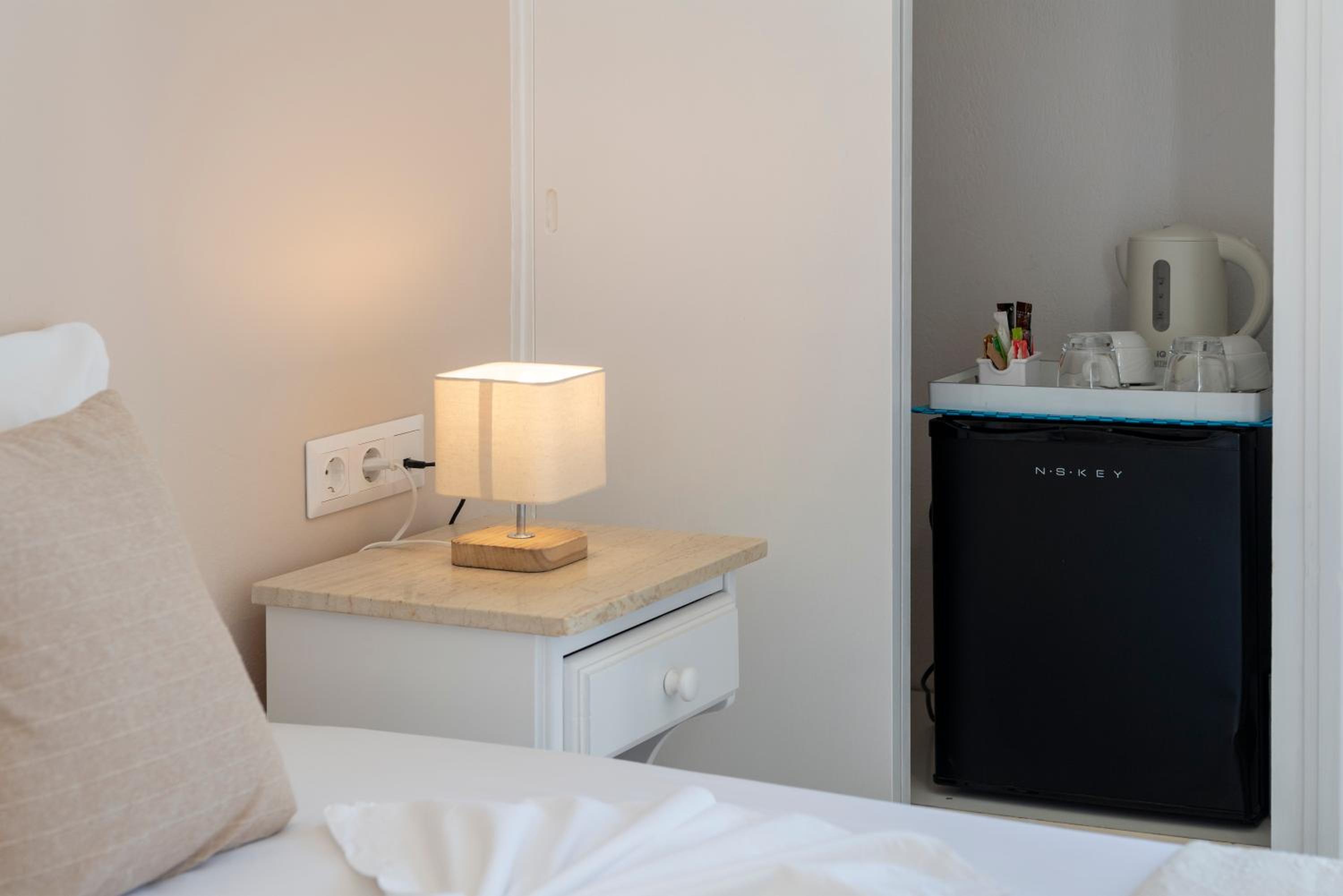 Double or Twin Room - Photo 22