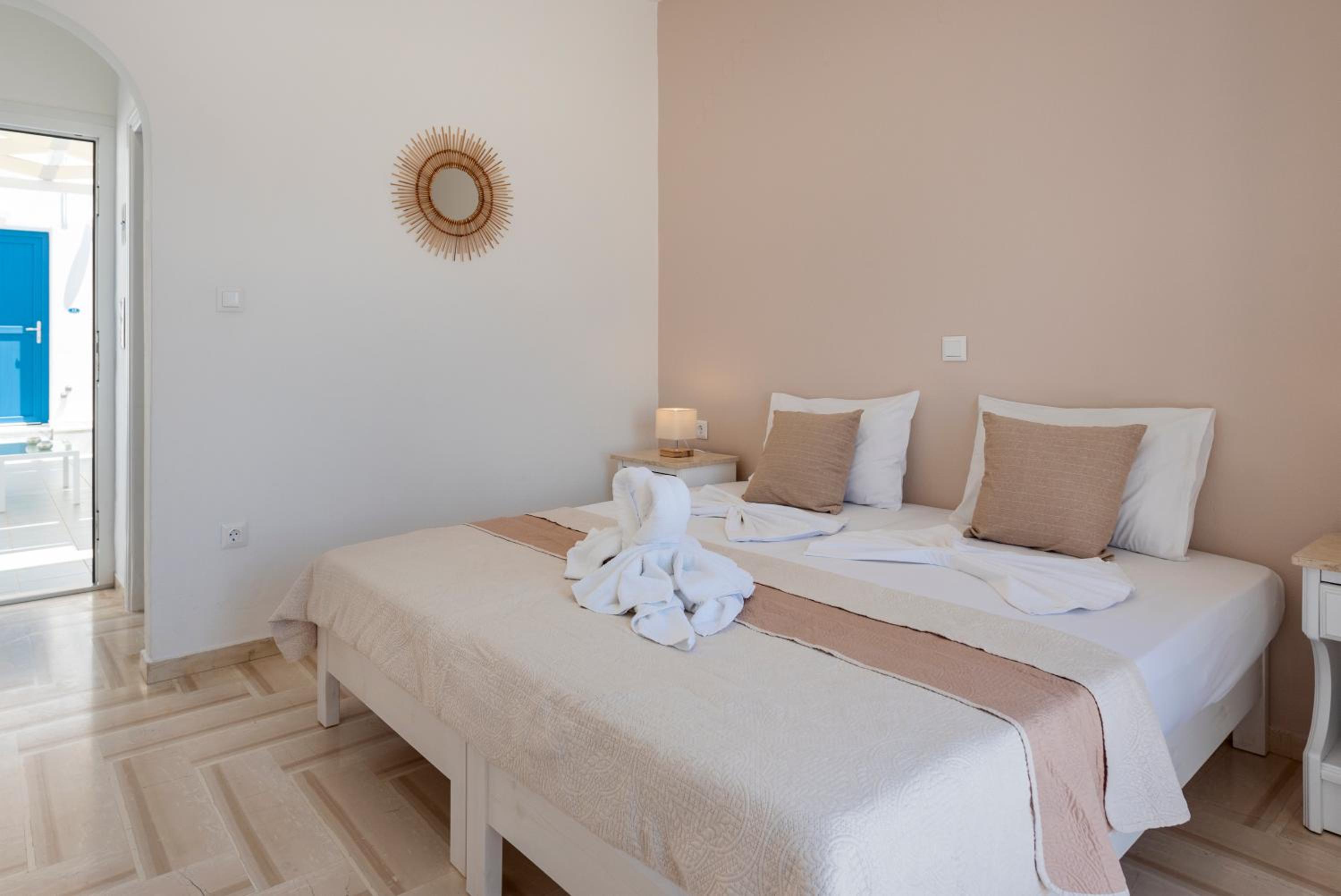 Double or Twin Room - Photo 19