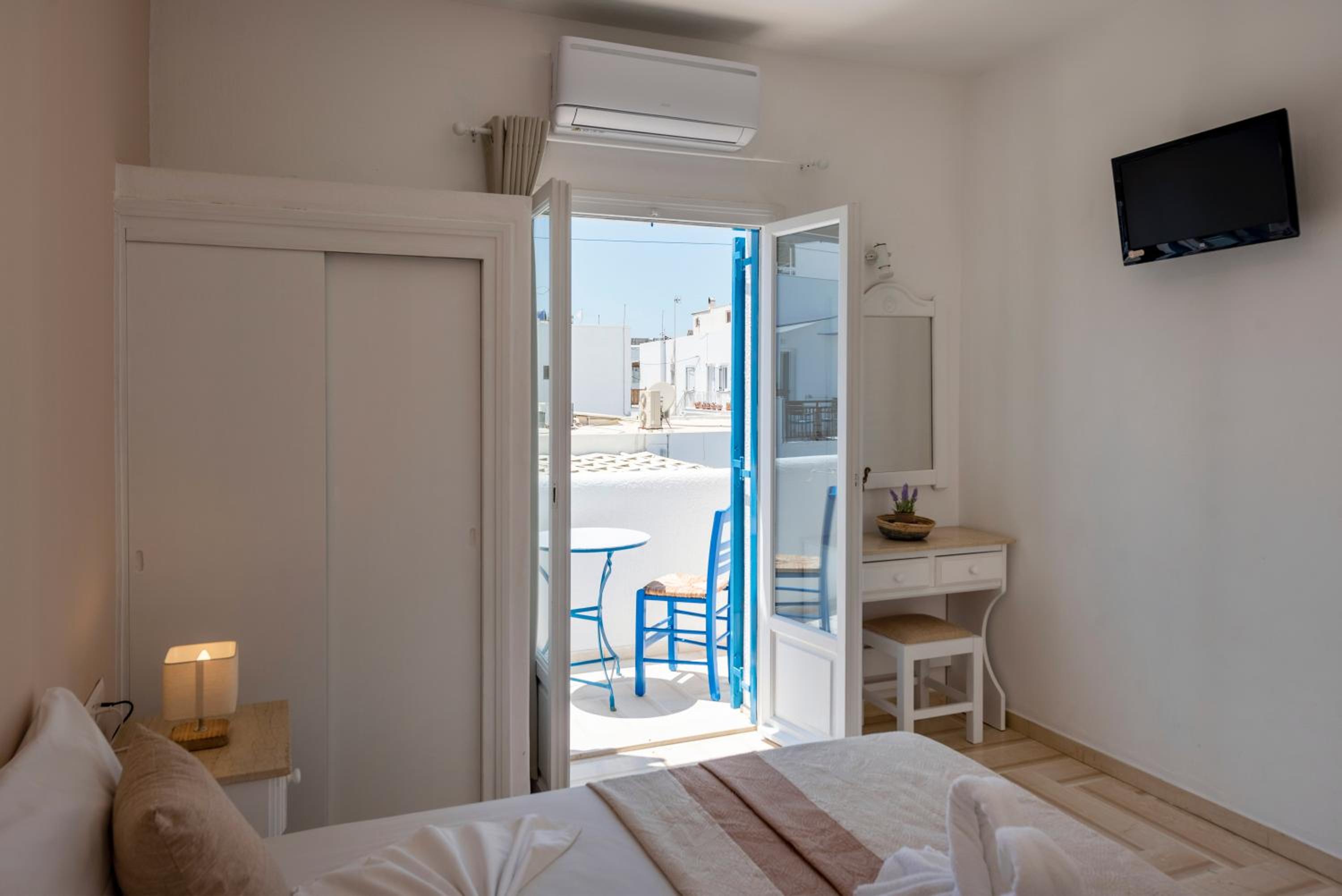 Double or Twin Room - Photo 18