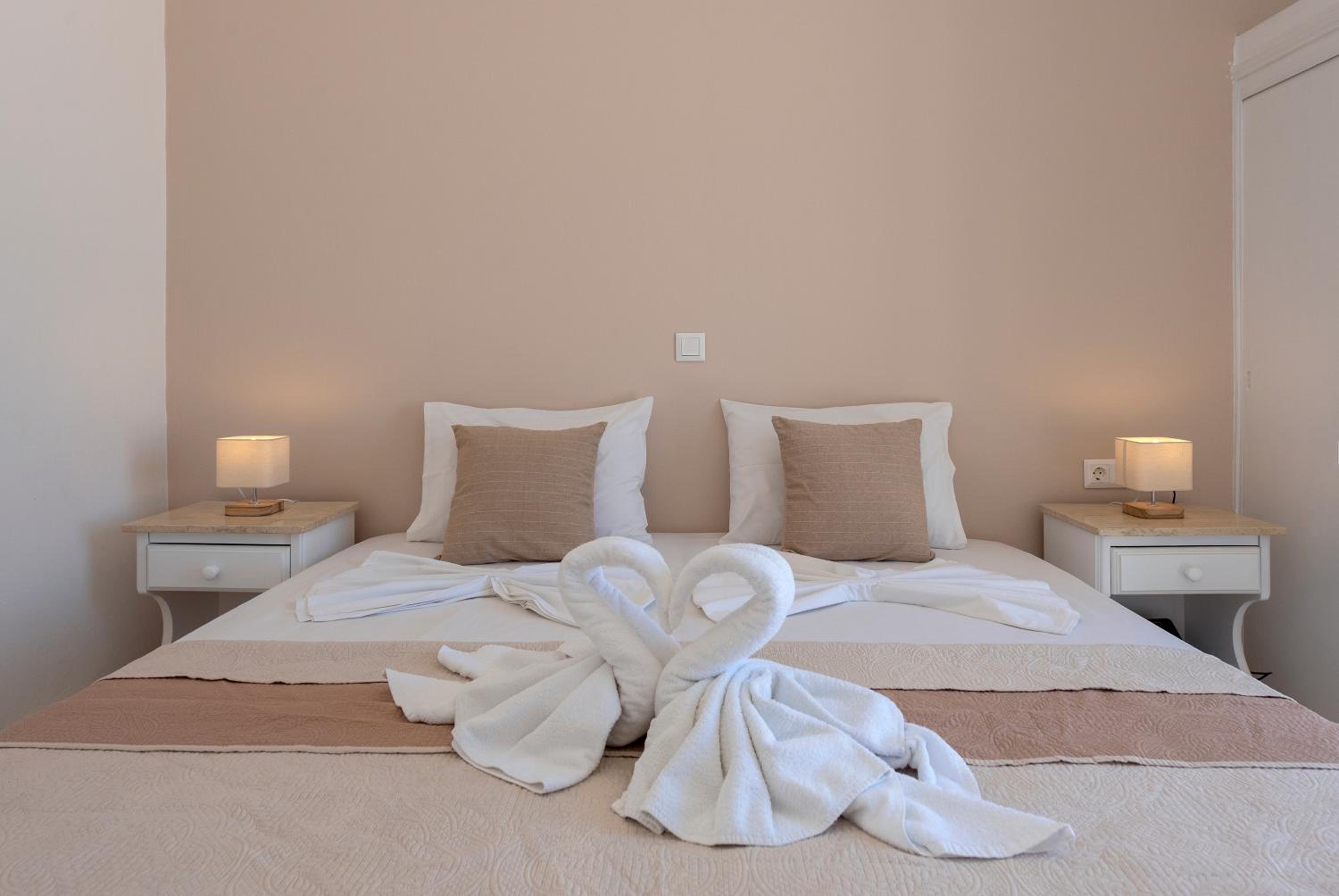 Double or Twin Room - Photo 15