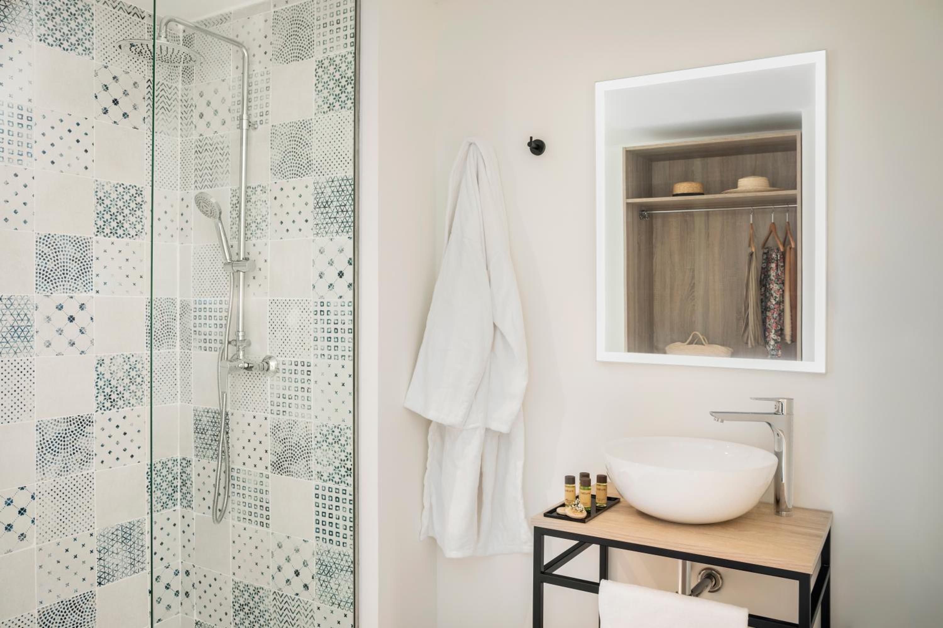 Double or Twin Room with Pool View
