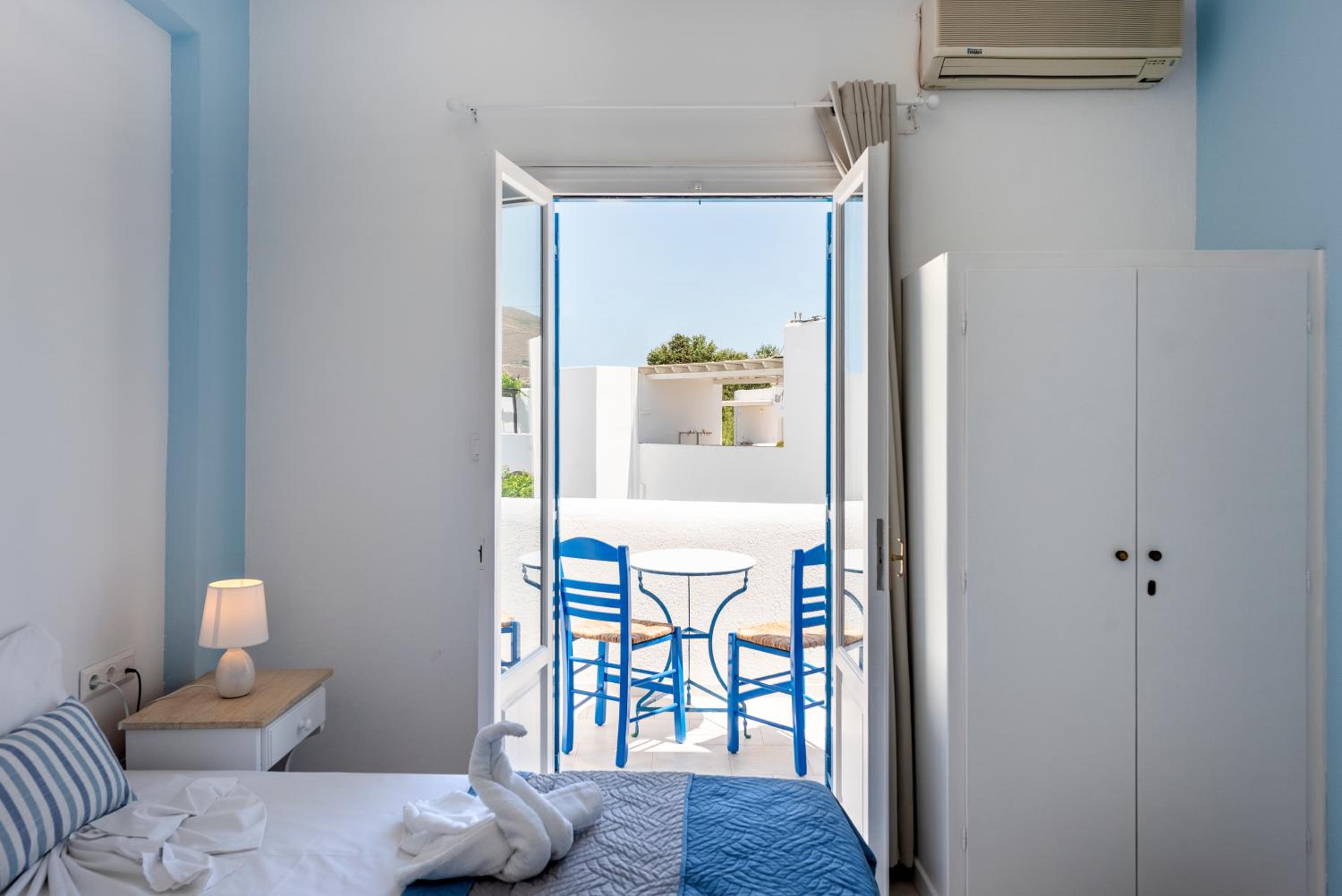 Double or Twin Room - Photo 10