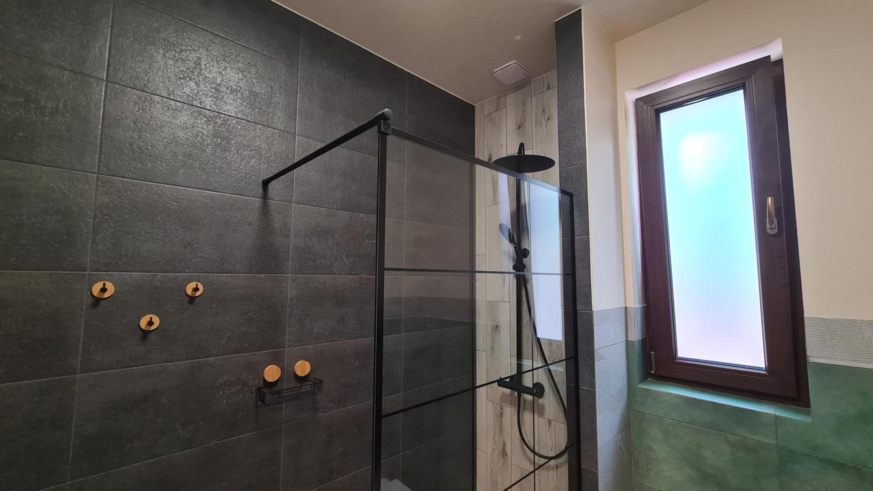 One-Bedroom Apartment - Photo 14