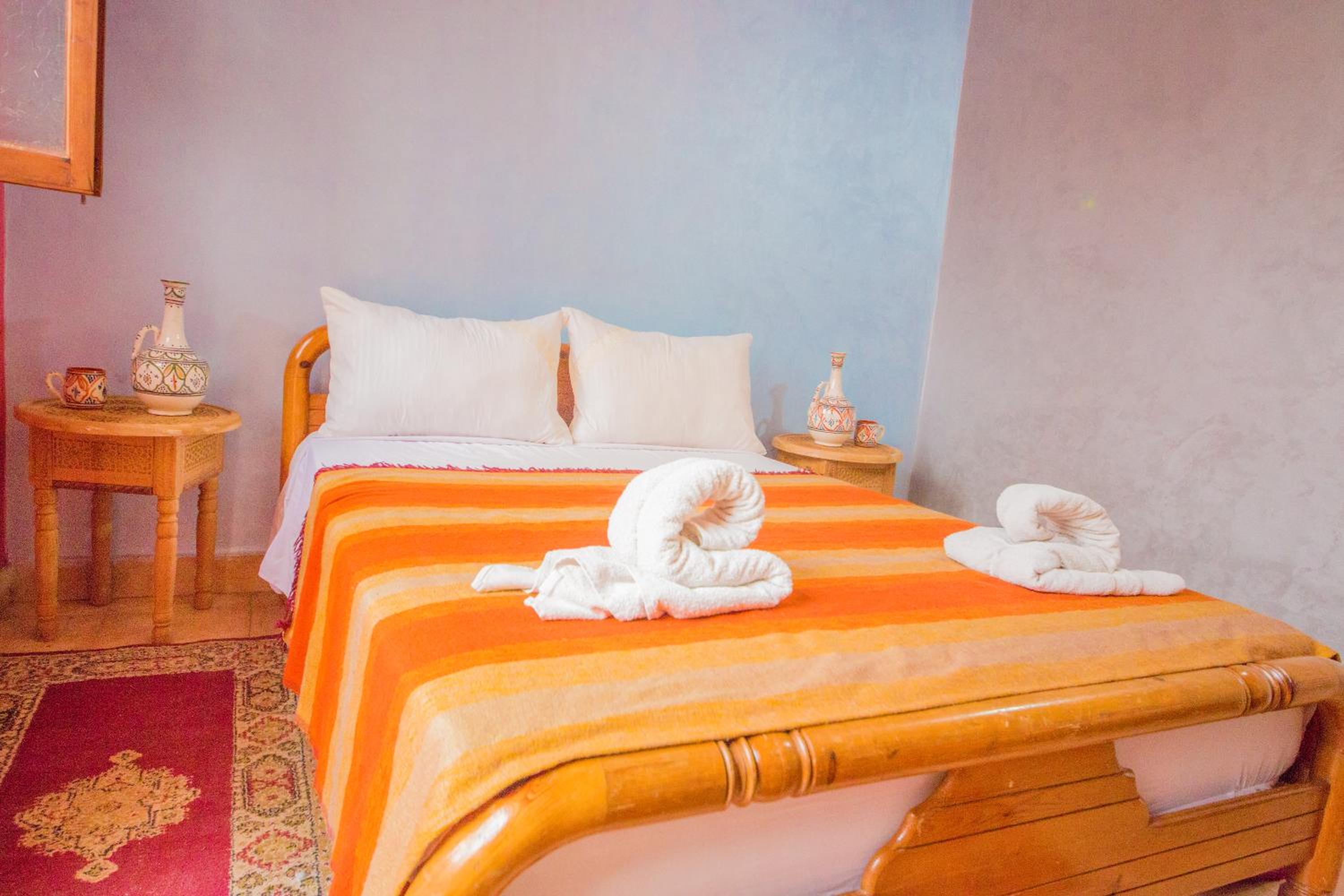 Triple Room with Private Bathroom - Photo 7