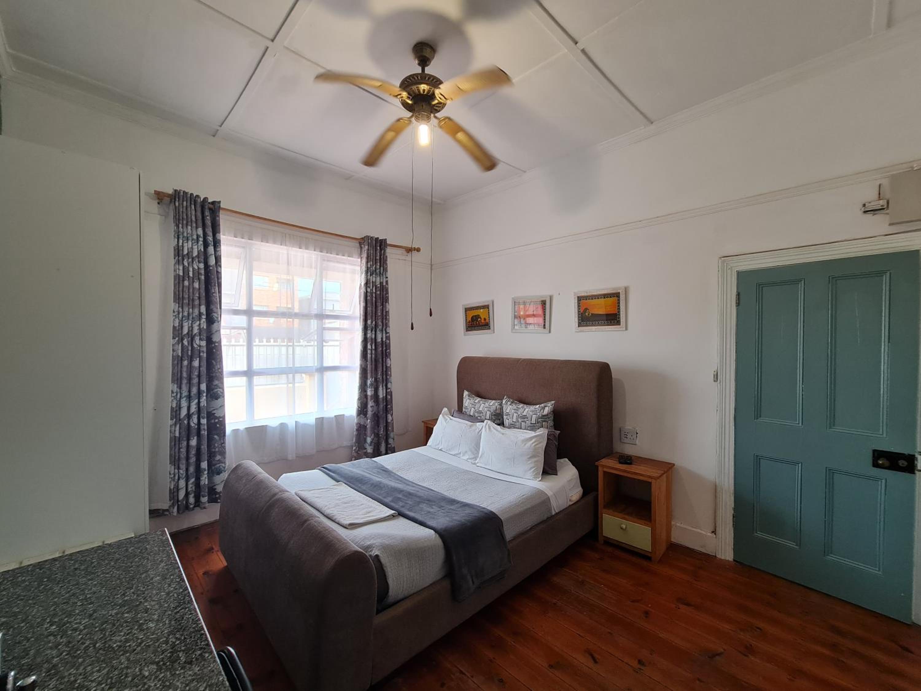 Double Room - Photo 2