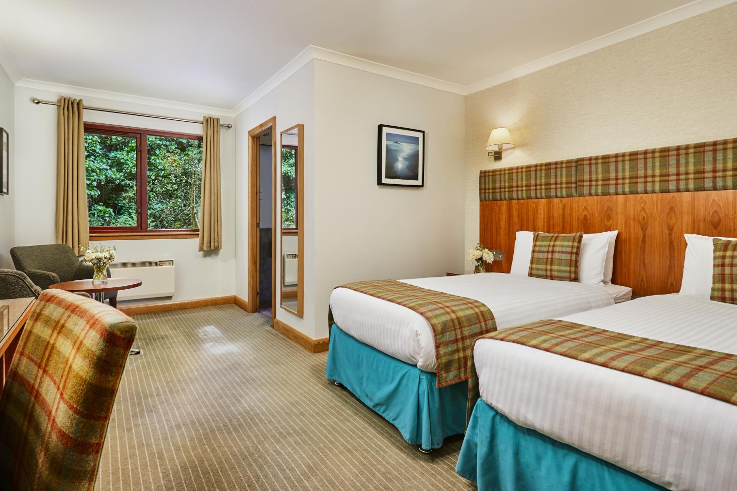 Twin Room with no Loch View - Photo 2