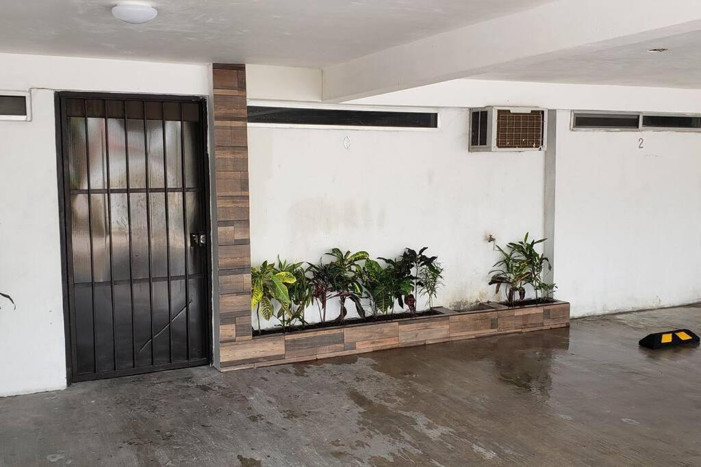 One-Bedroom Apartment - Photo 40
