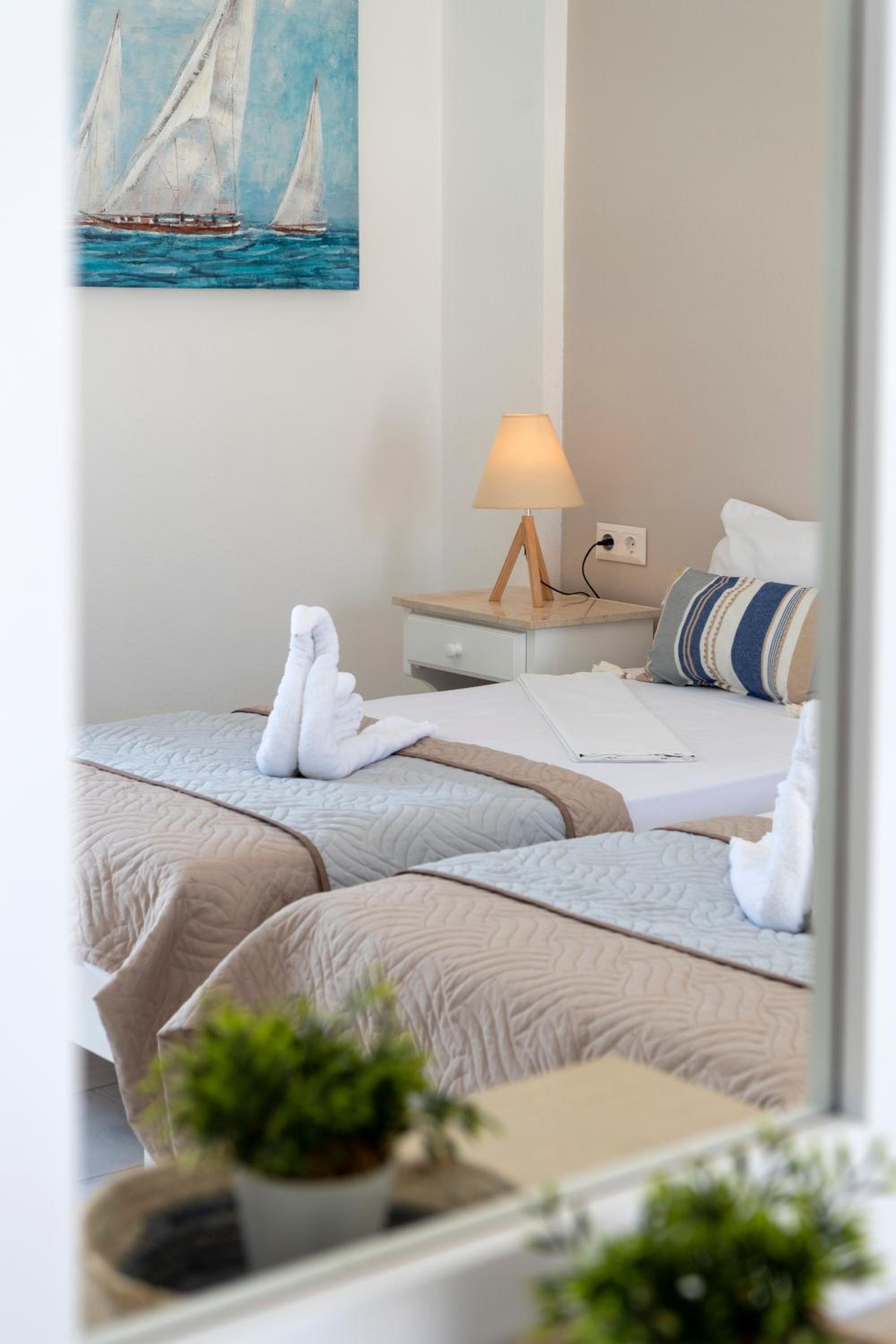 Quadruple Room - Photo 10