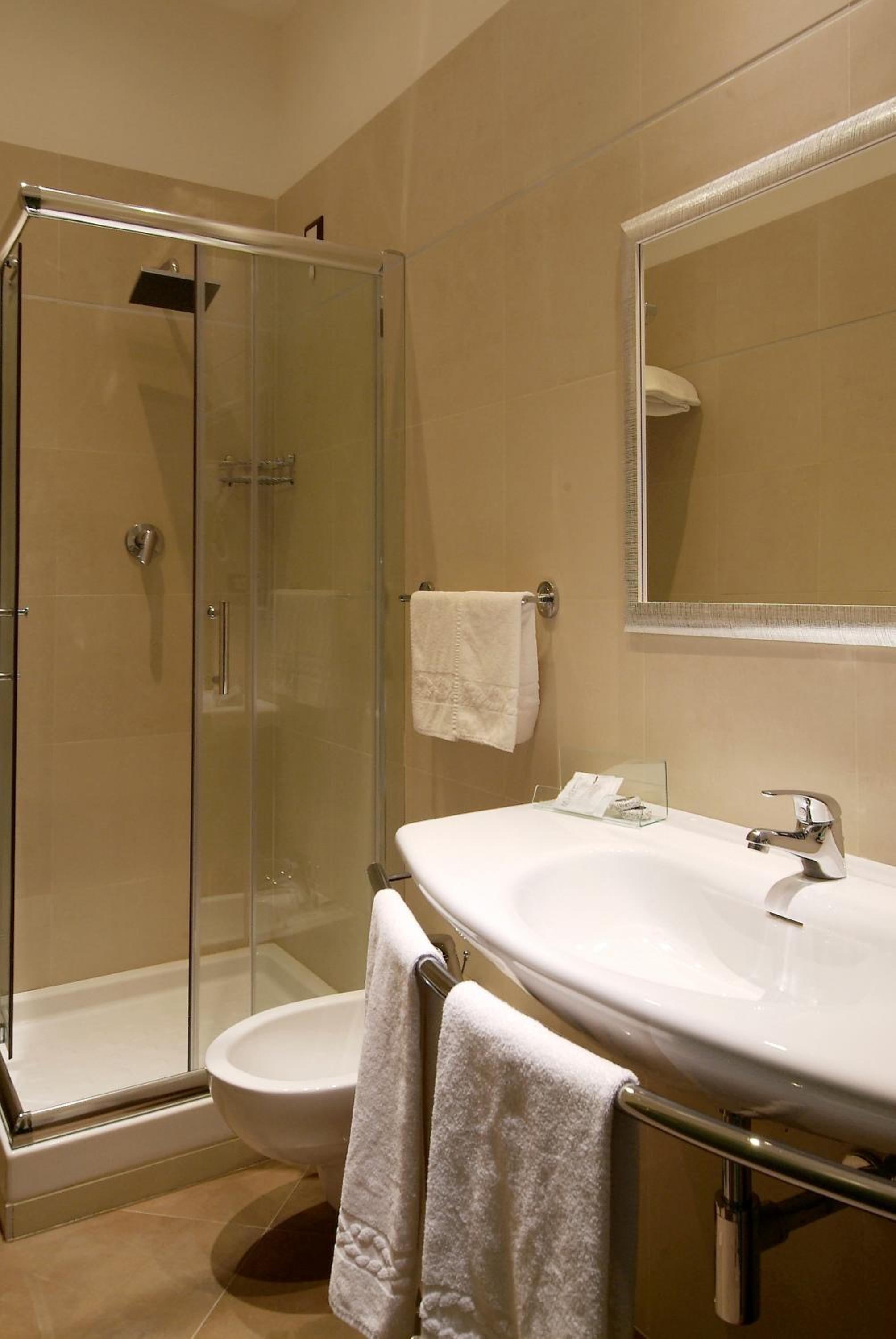Single Room photo 3