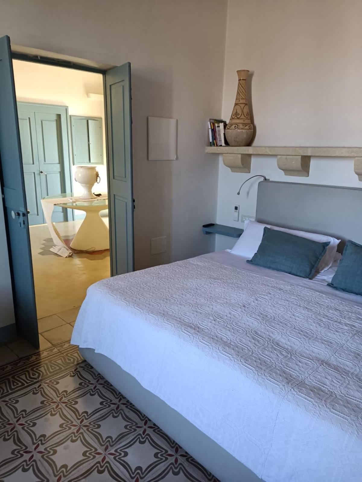 Queen Room - Photo 3