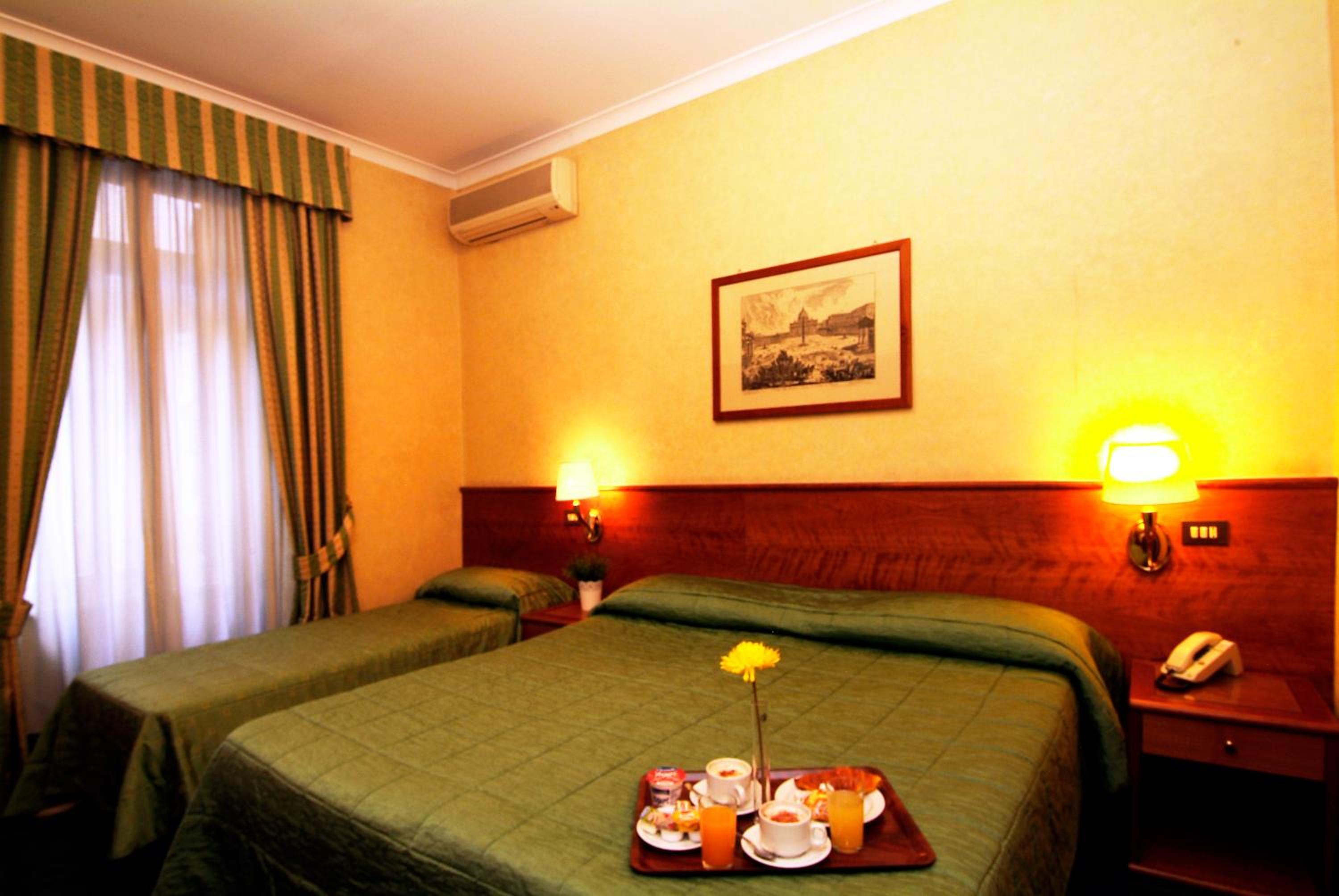 Triple Room photo 1