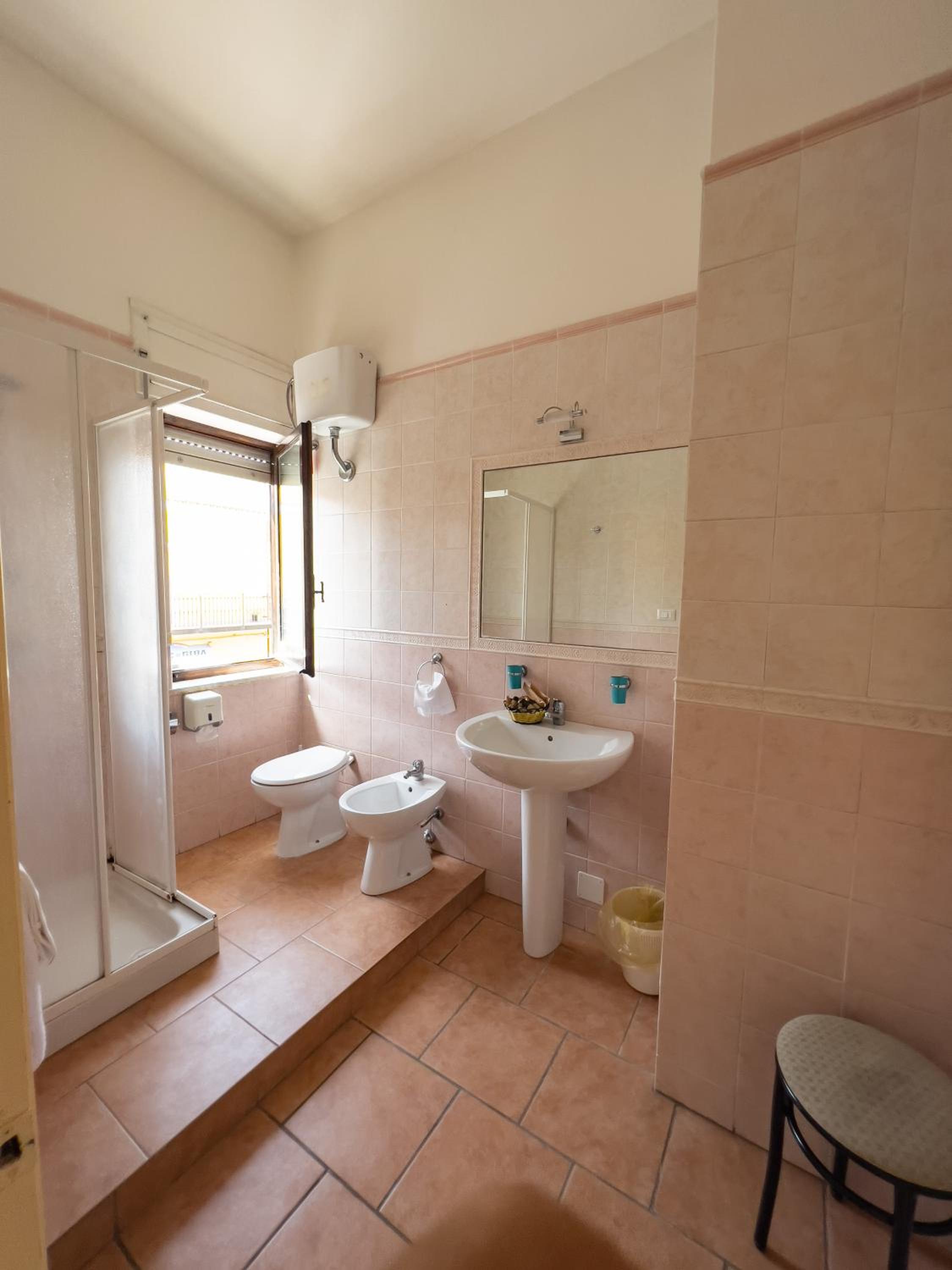 Triple Room with Private Bathroom photo 3