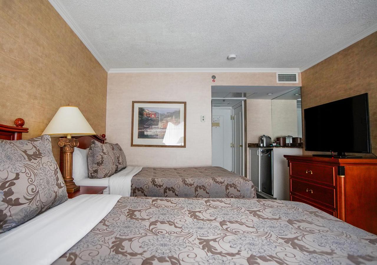 Classic Room, 2 Double Beds photo 2