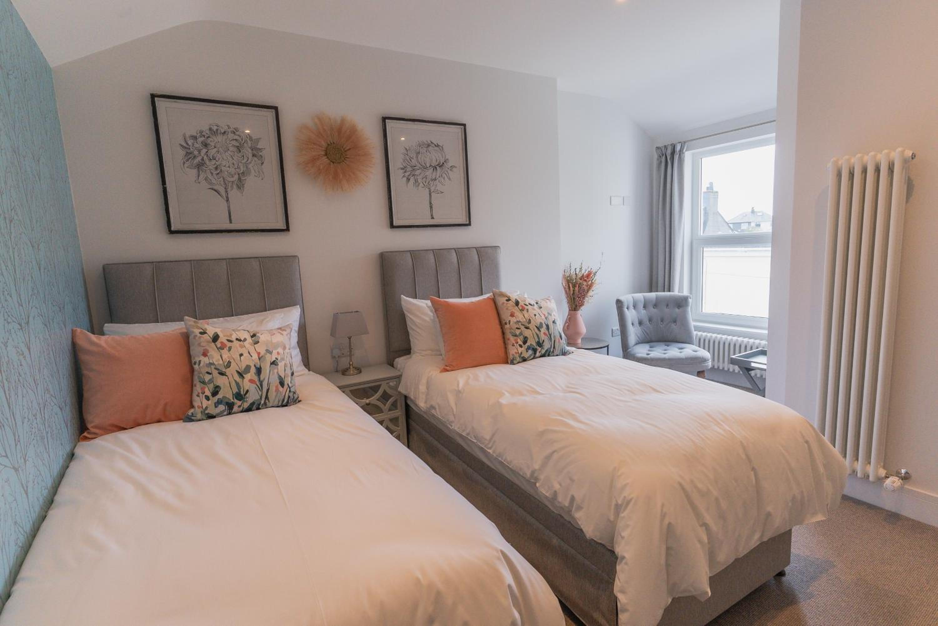 Double or Twin Room photo 3