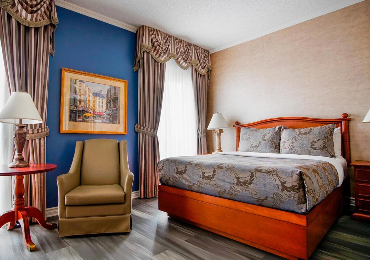 Classic Room, 1 Queen Bed and Glass Shower