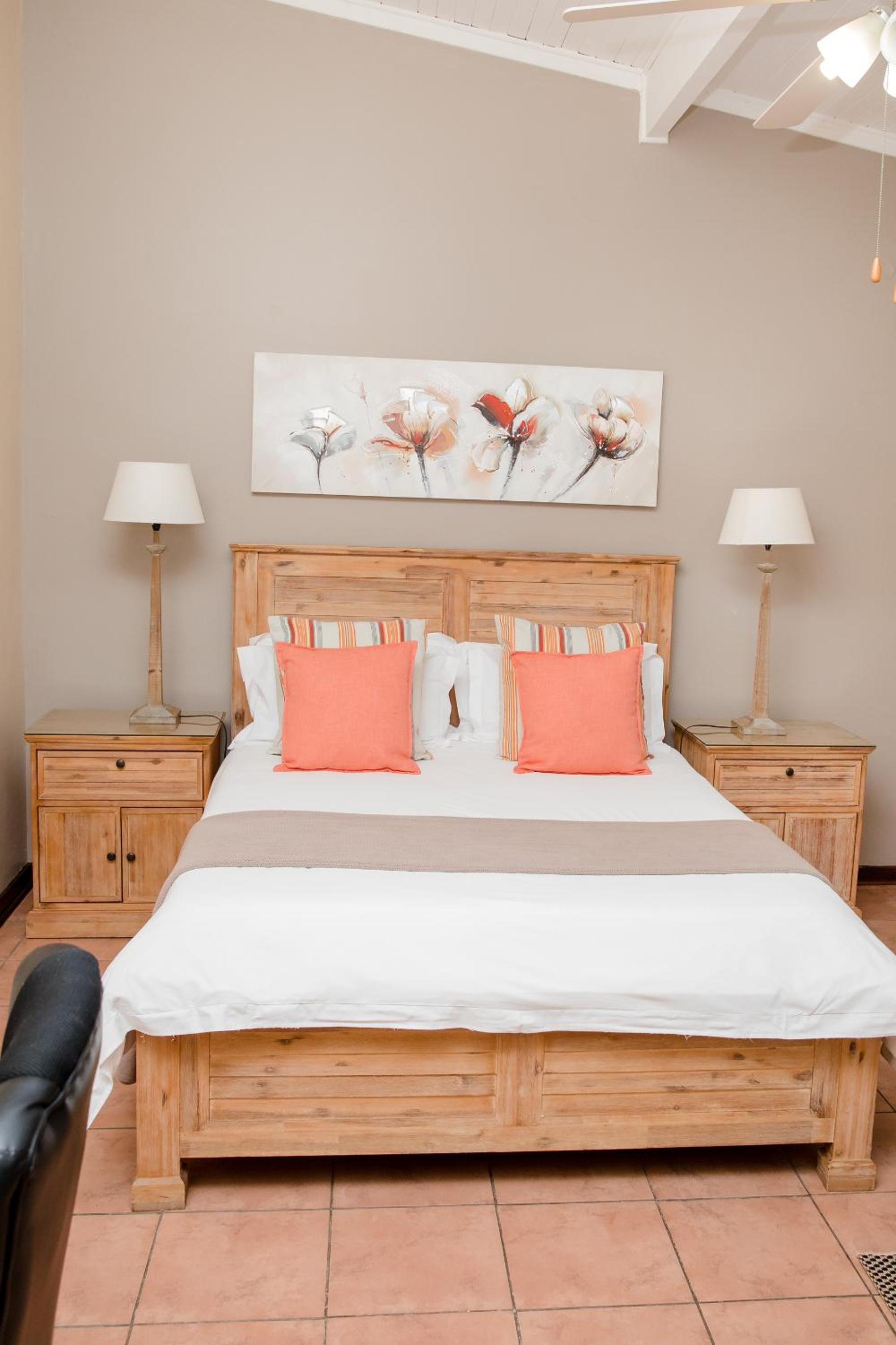 Standard Double Room photo 3