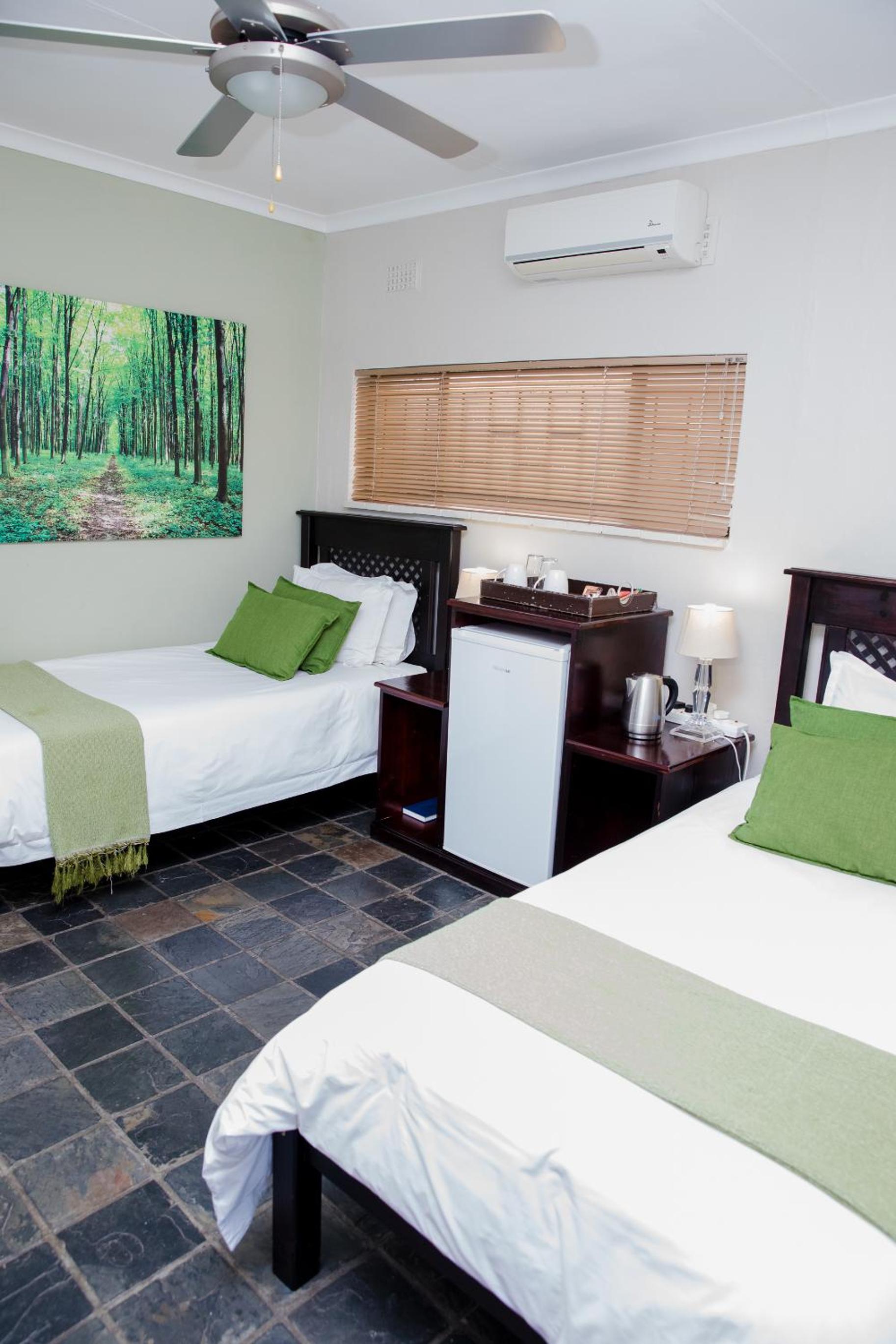 Budget Twin Room photo 1