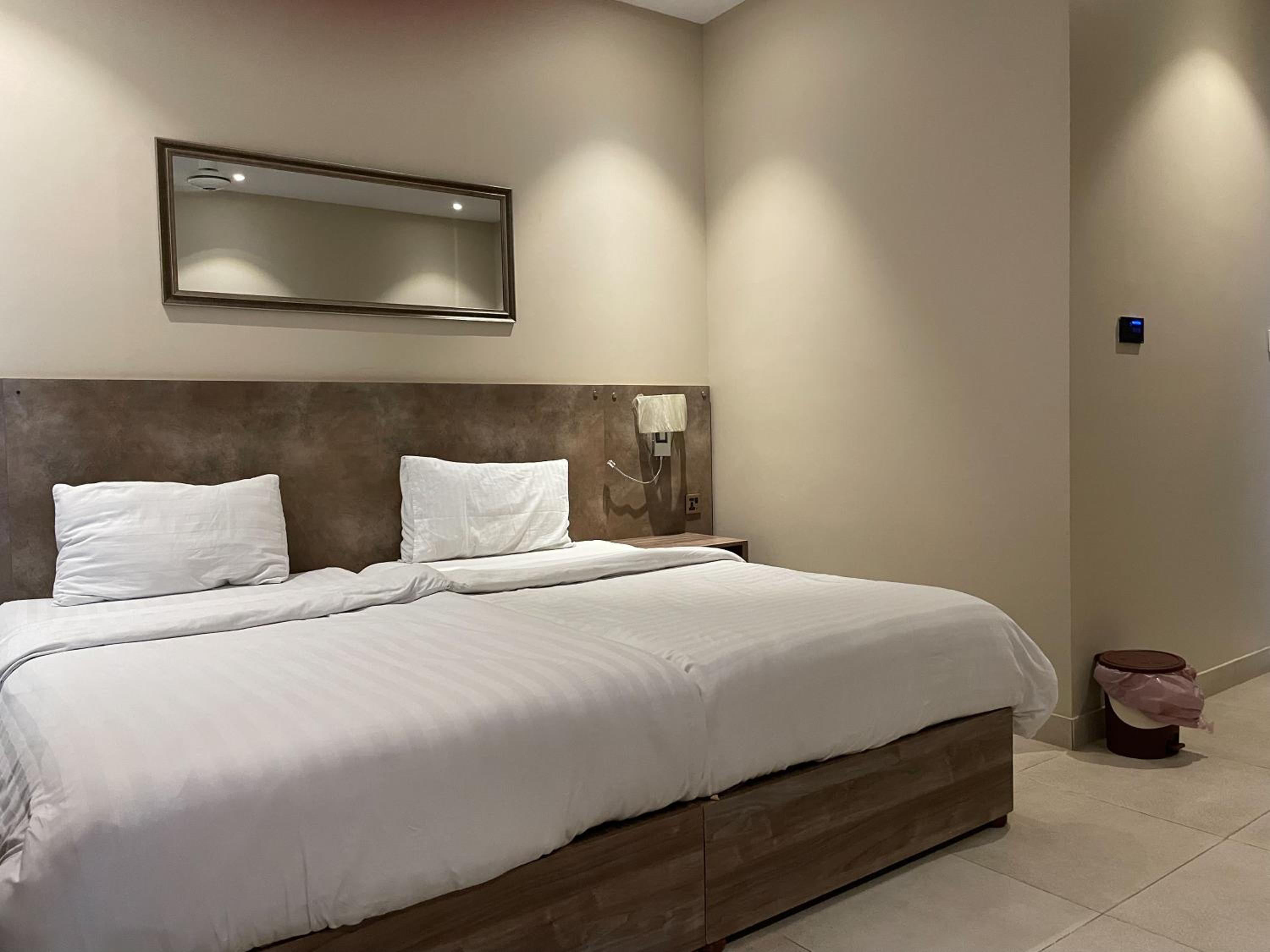 Superior Studio photo 2