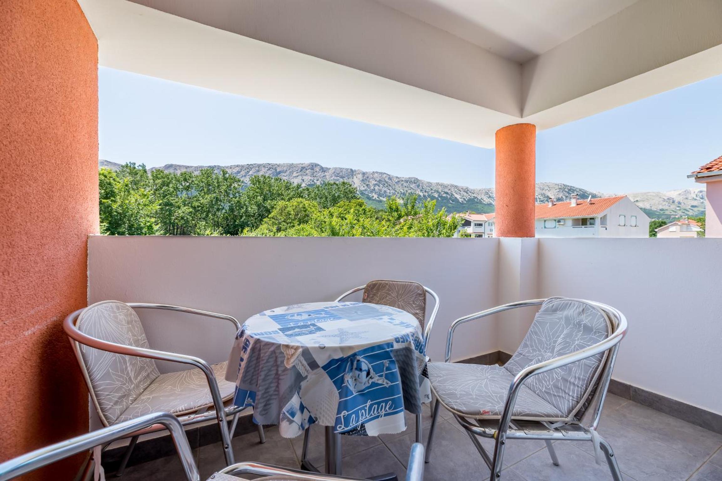 Apartment with Balcony photo 1