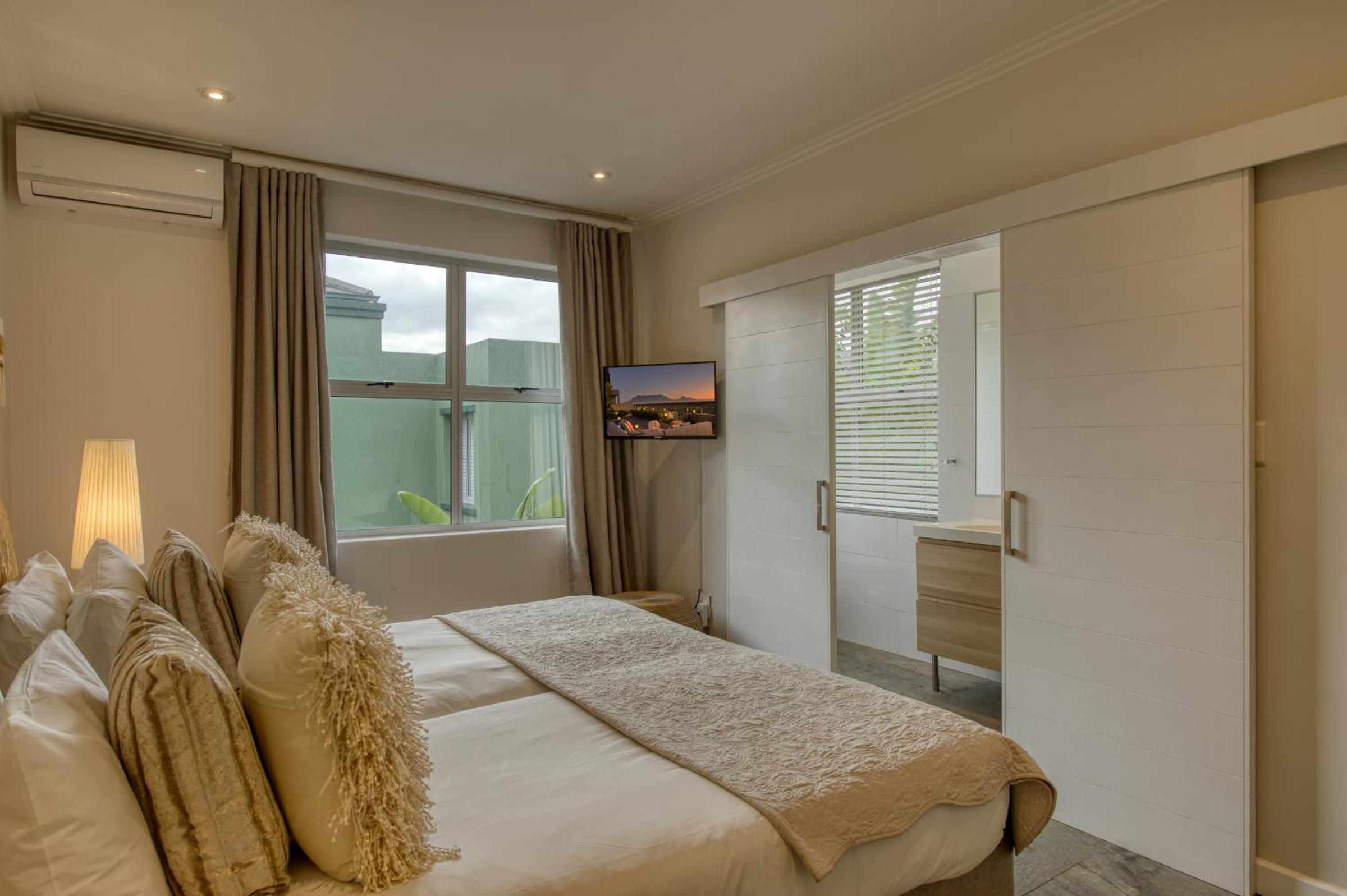 Double or Twin Room photo 1