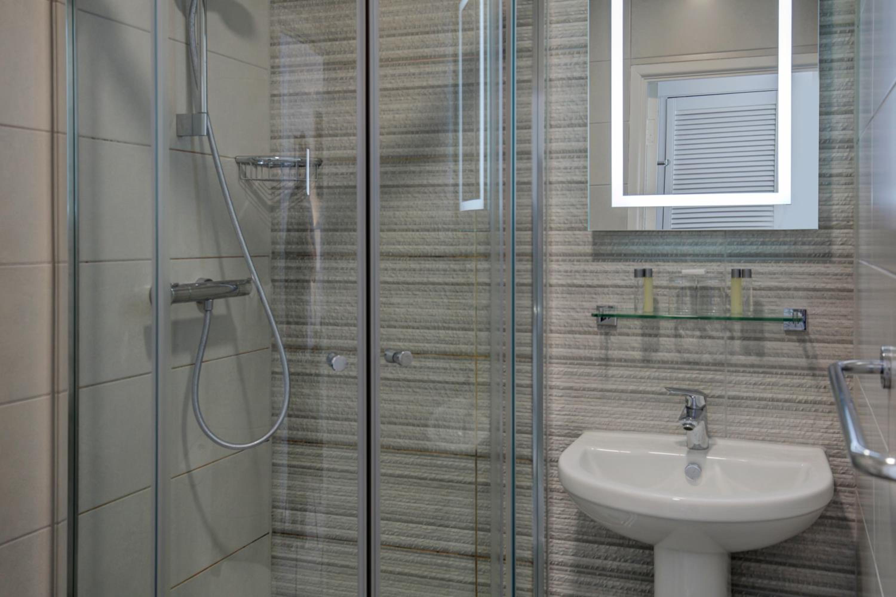Standard Single Room - Non-Smoking photo 3