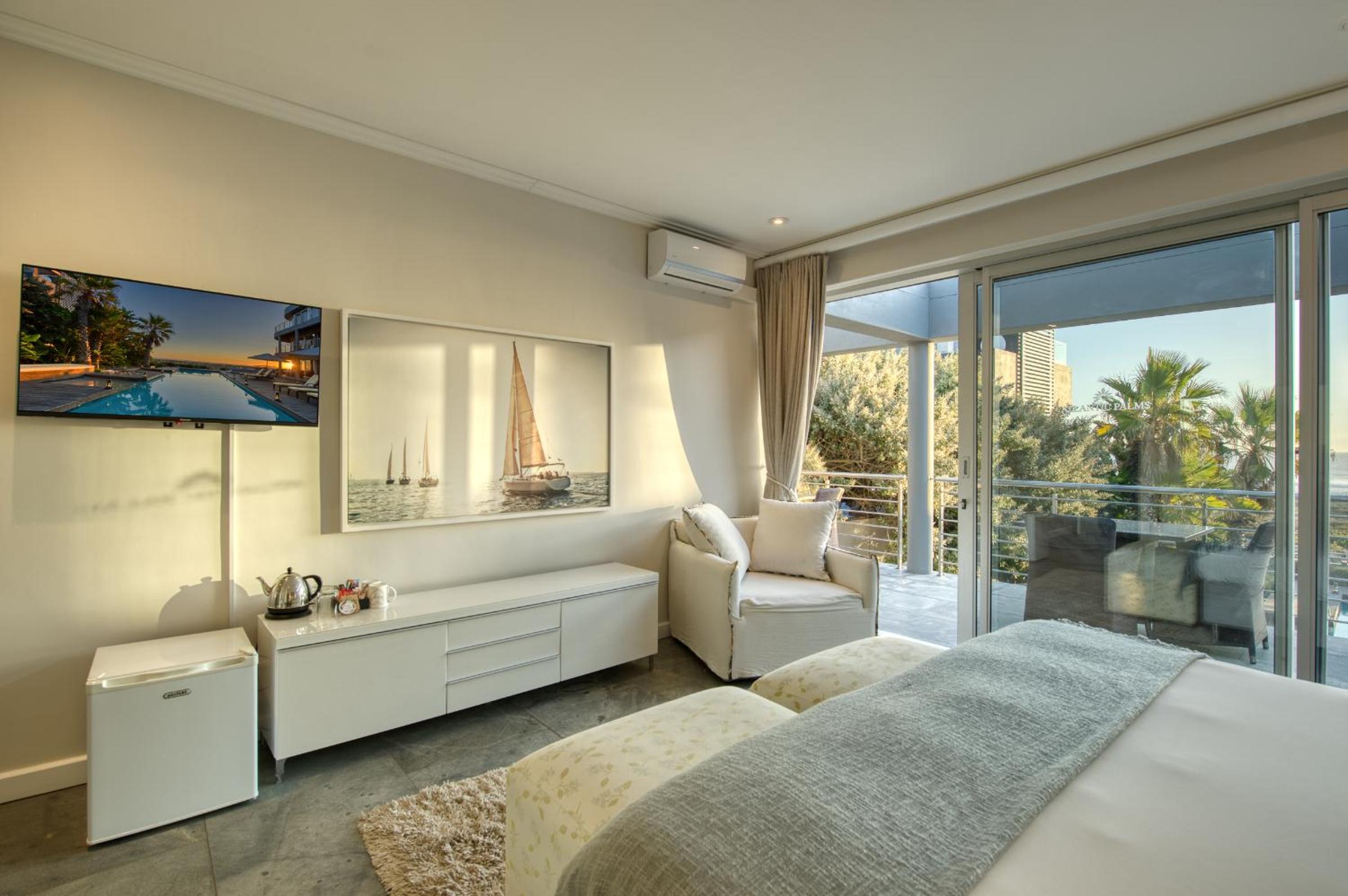 Deluxe Double or Twin Room with Sea View photo 1