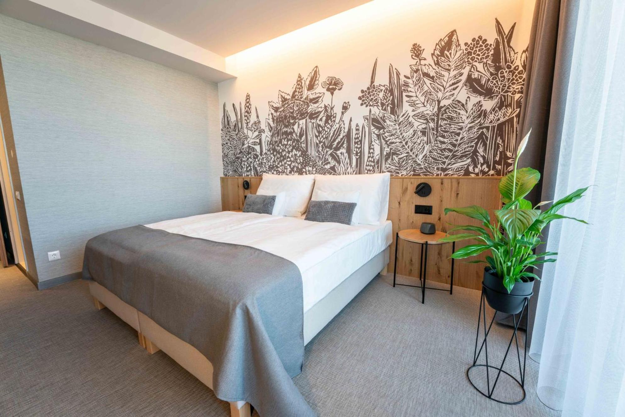 Standard Double or Twin Room - Photo 1