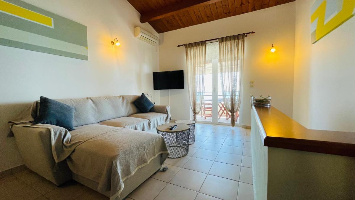 Apartment with Sea View photo 2