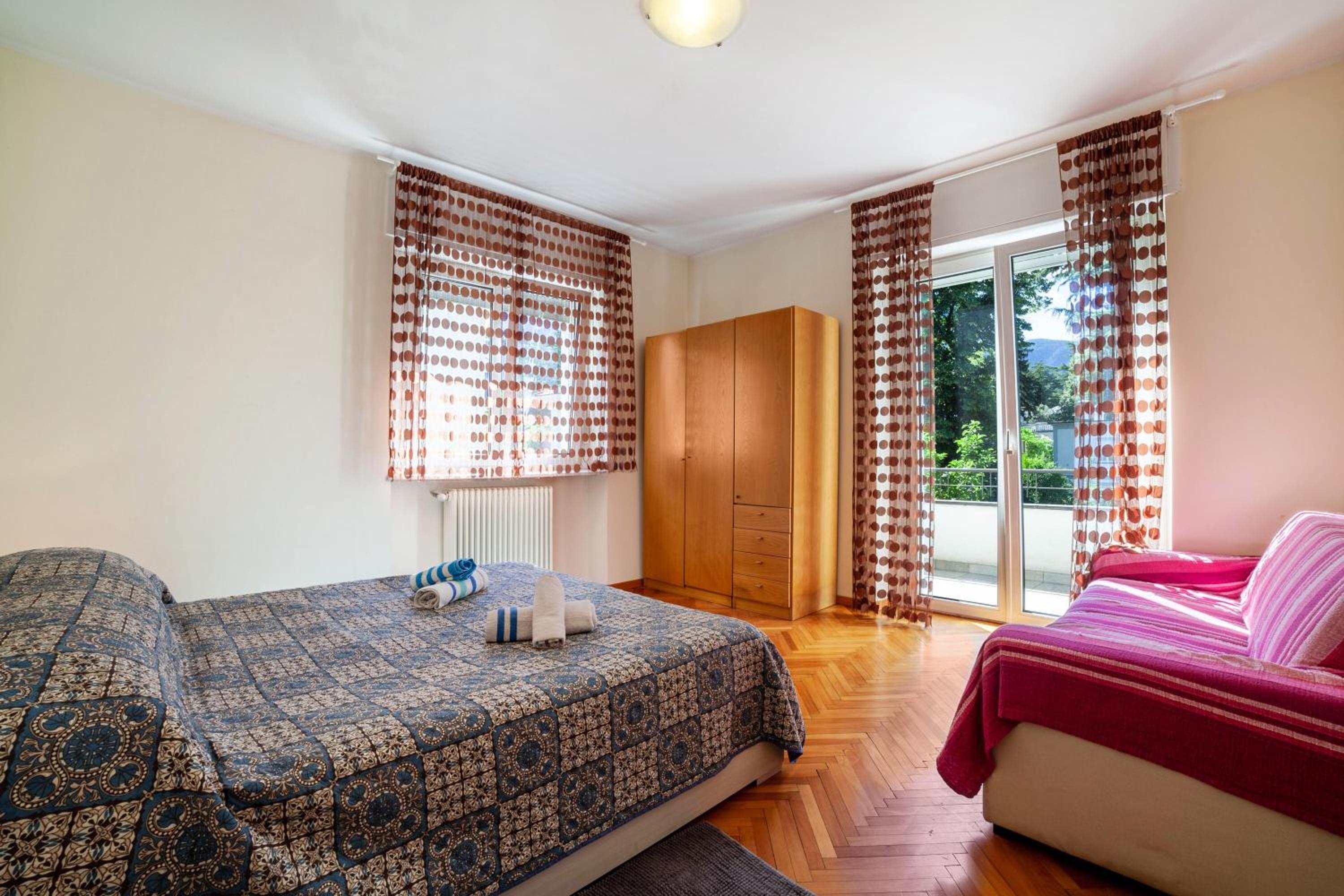 Superior One-Bedroom Apartment with Balcony
