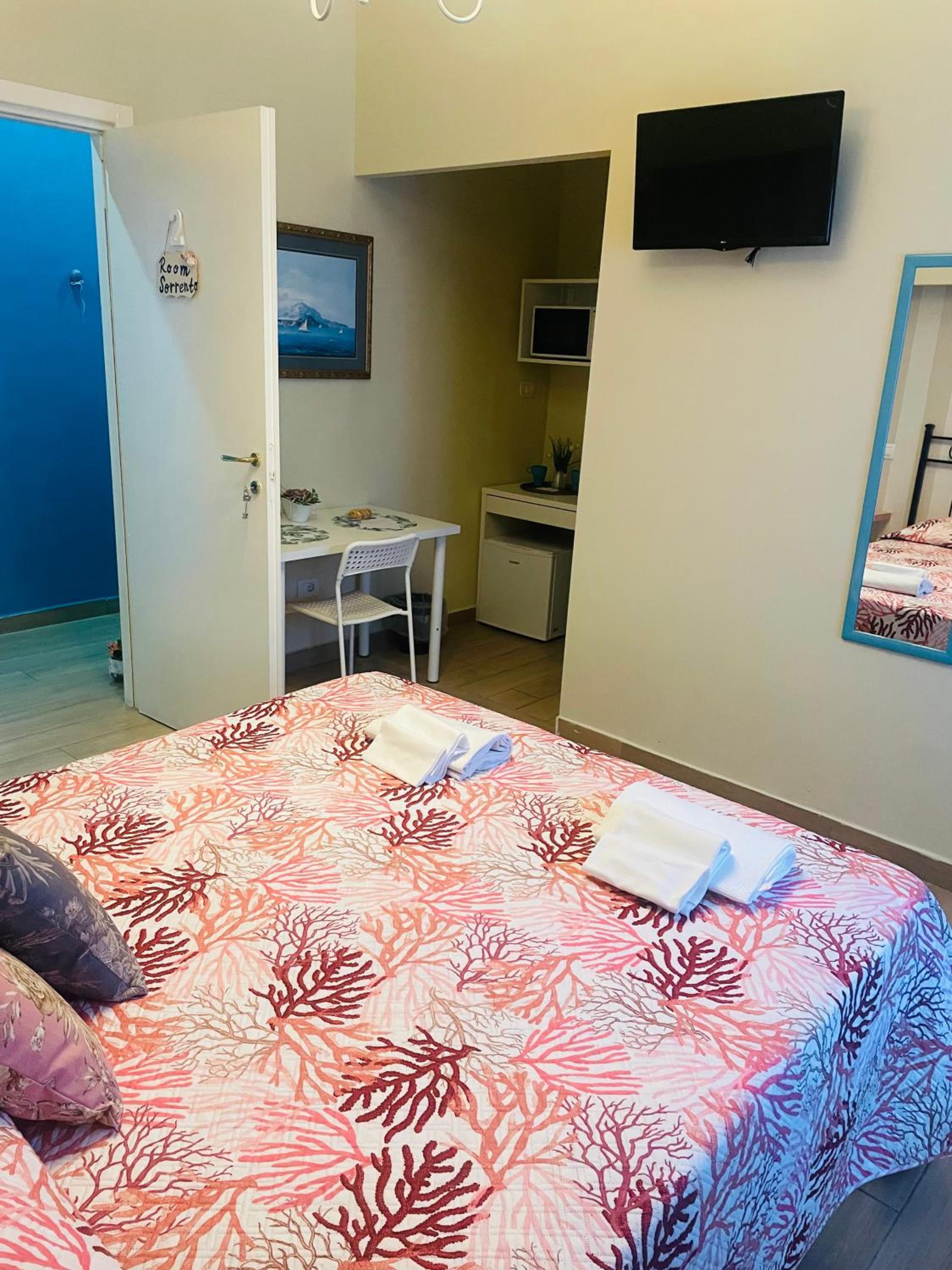 Double Room with Private Bathroom photo 2