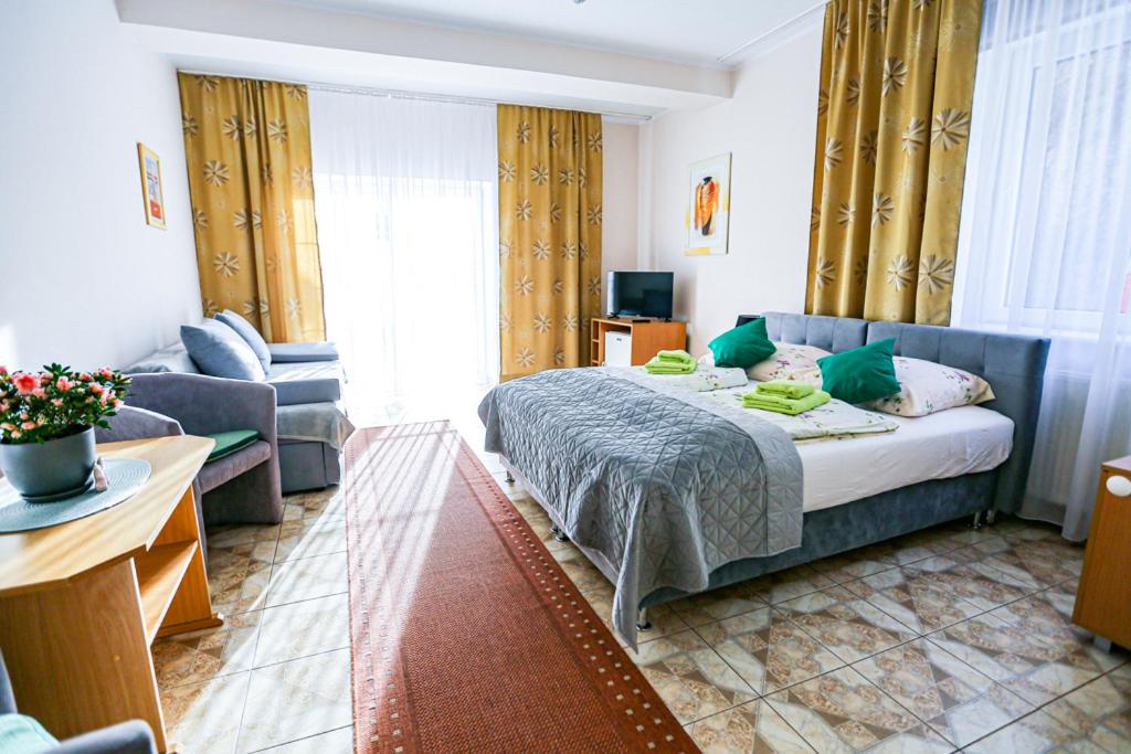 Quadruple Room photo 2