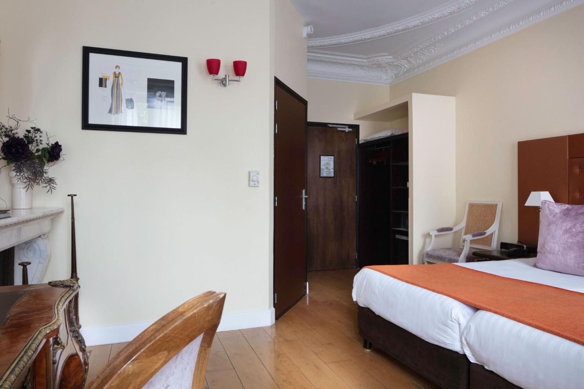 Twin Room - Disability Access photo 1