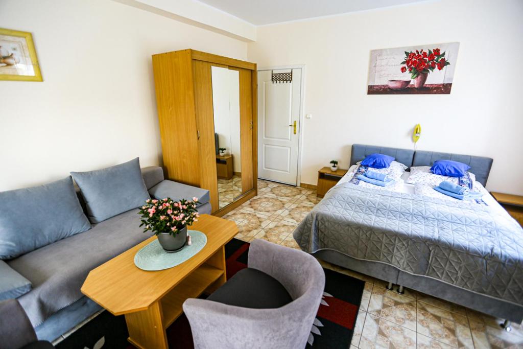 Quadruple Room photo 1