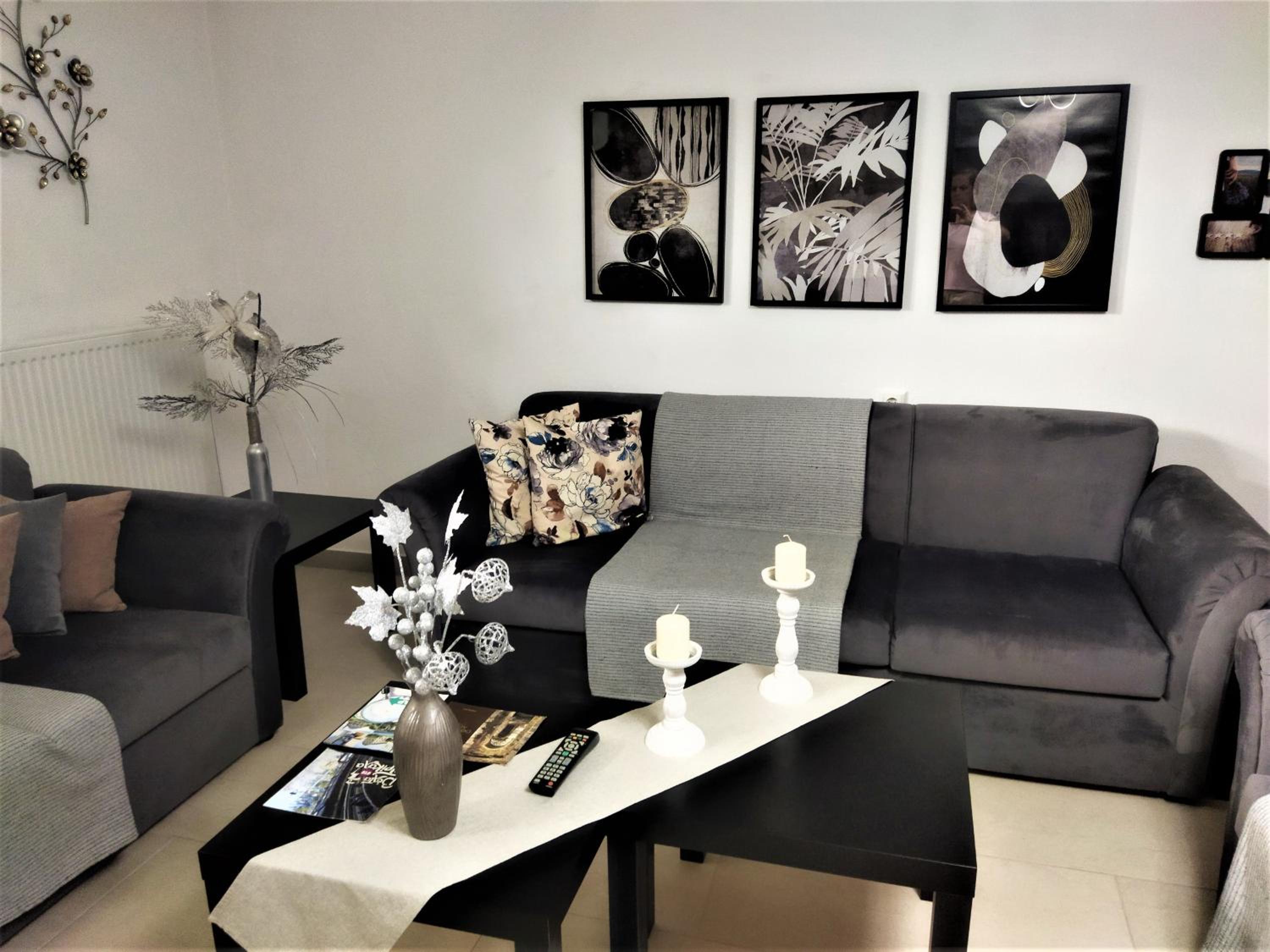 Apartment photo 1