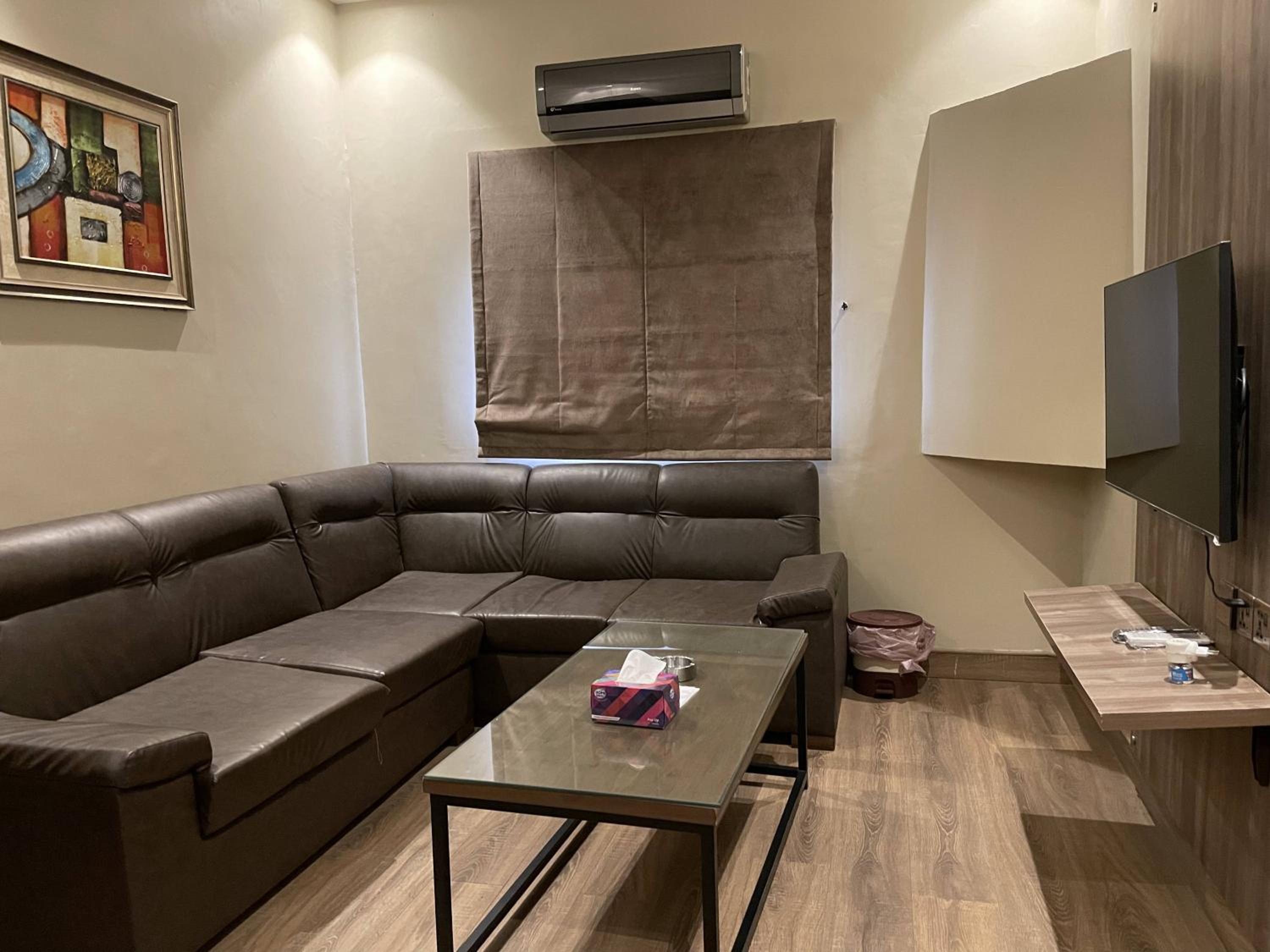 One-Bedroom Suite