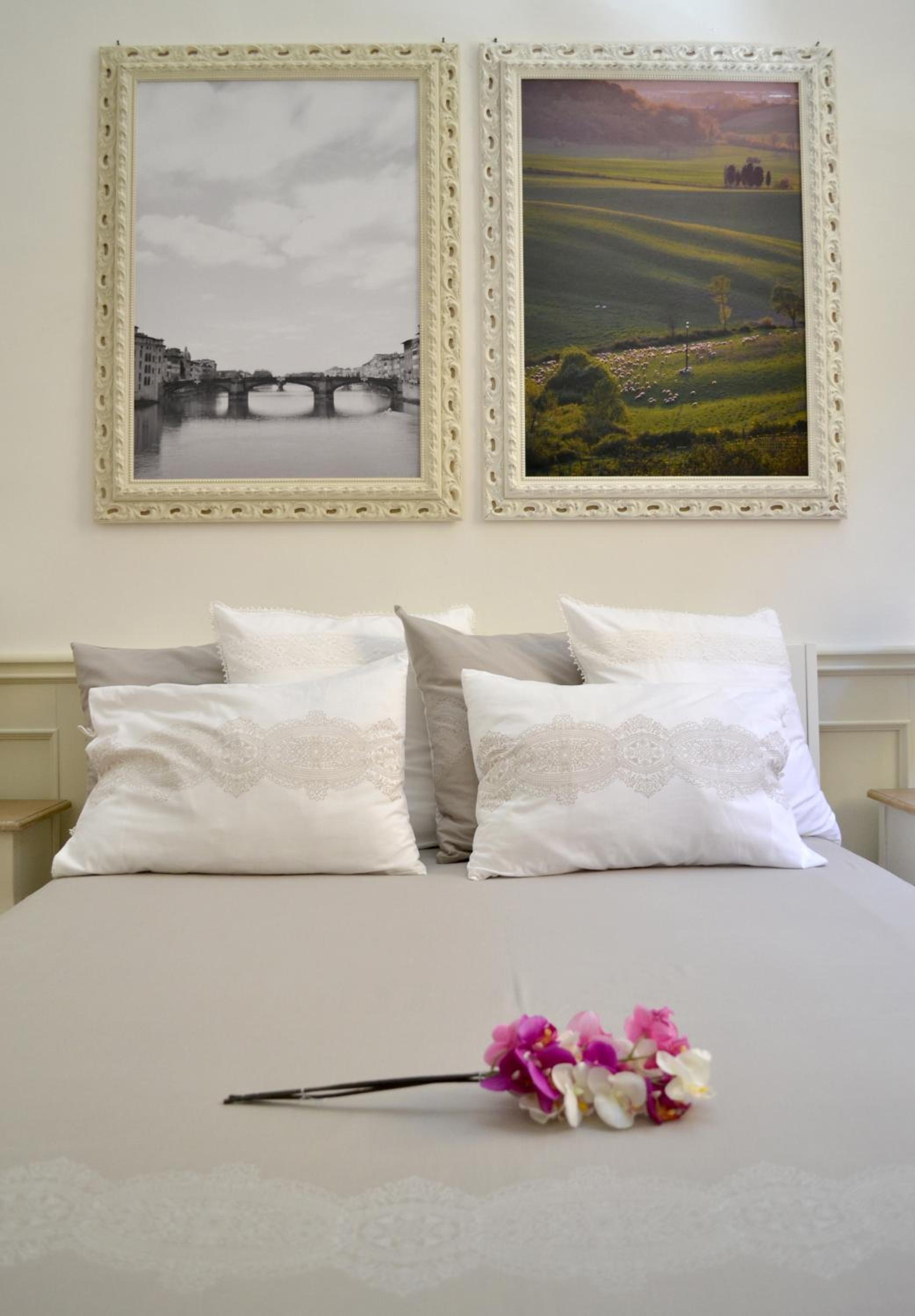 Deluxe Double Room with River View photo 2