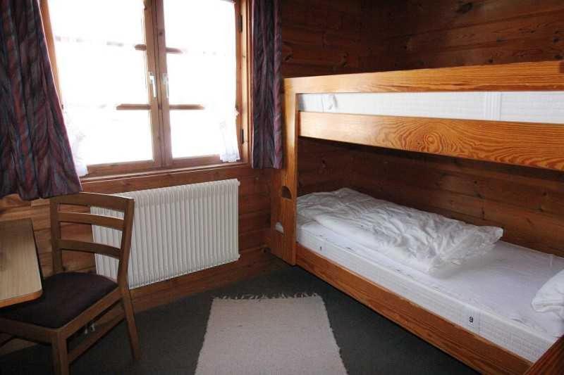 Three-Bedroom House photo 2