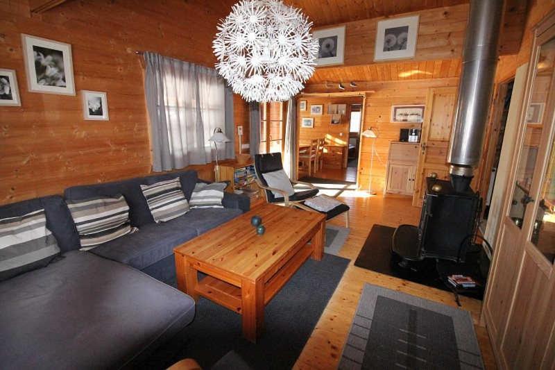 Three-Bedroom House photo 2