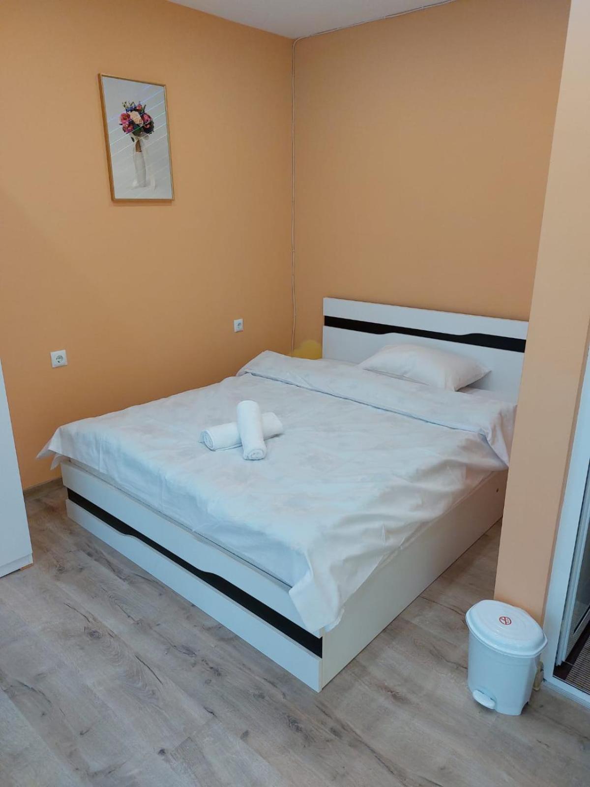Double or Twin Room with Balcony - Photo 1