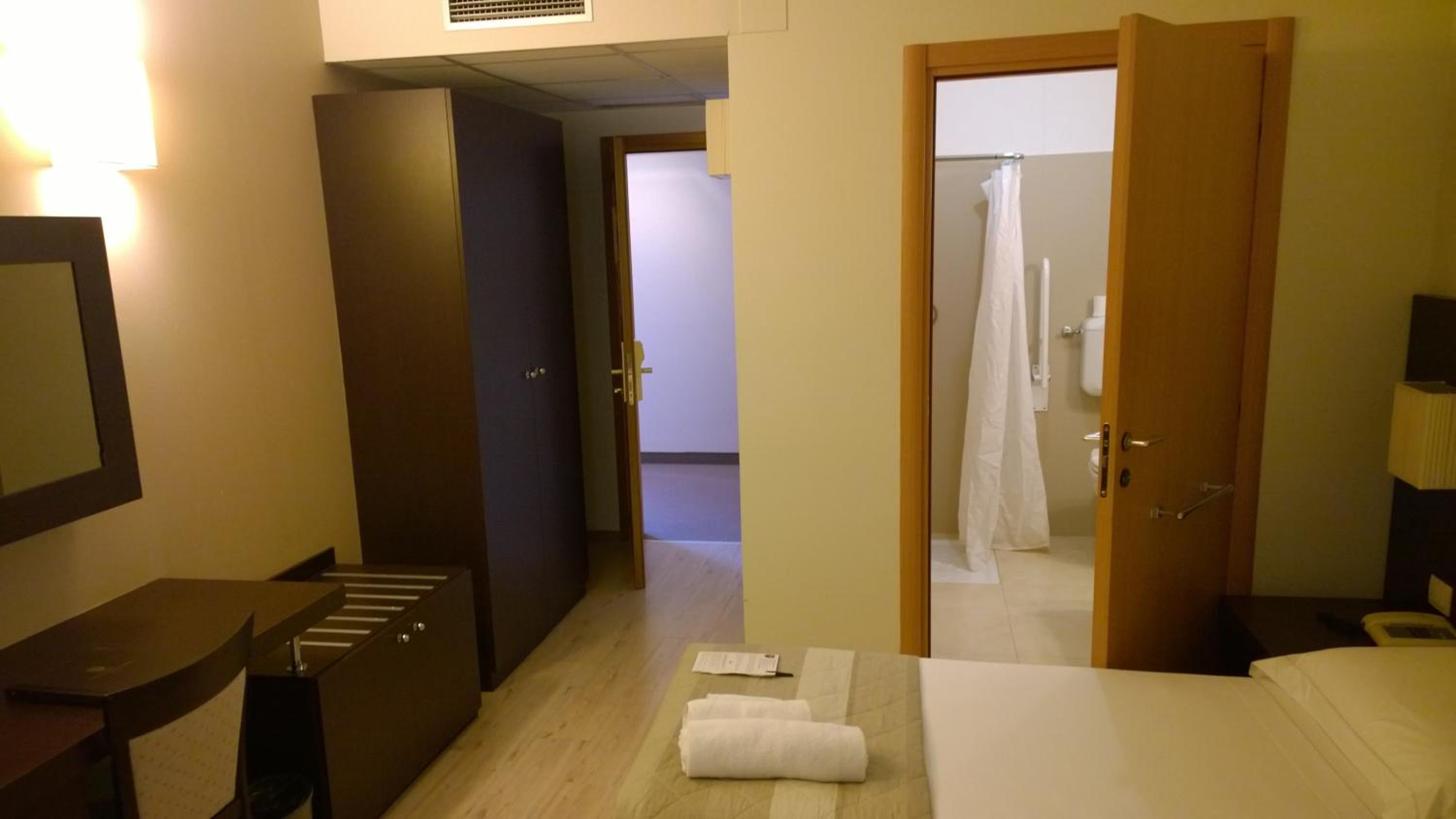 Double or Twin Room - Disability Access